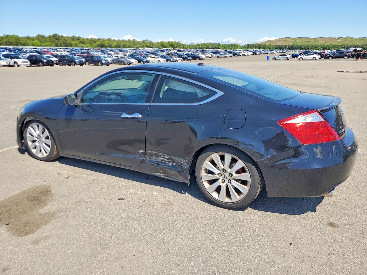 2010 Honda Accord Black vin: 1HGCS2B85AA000062
