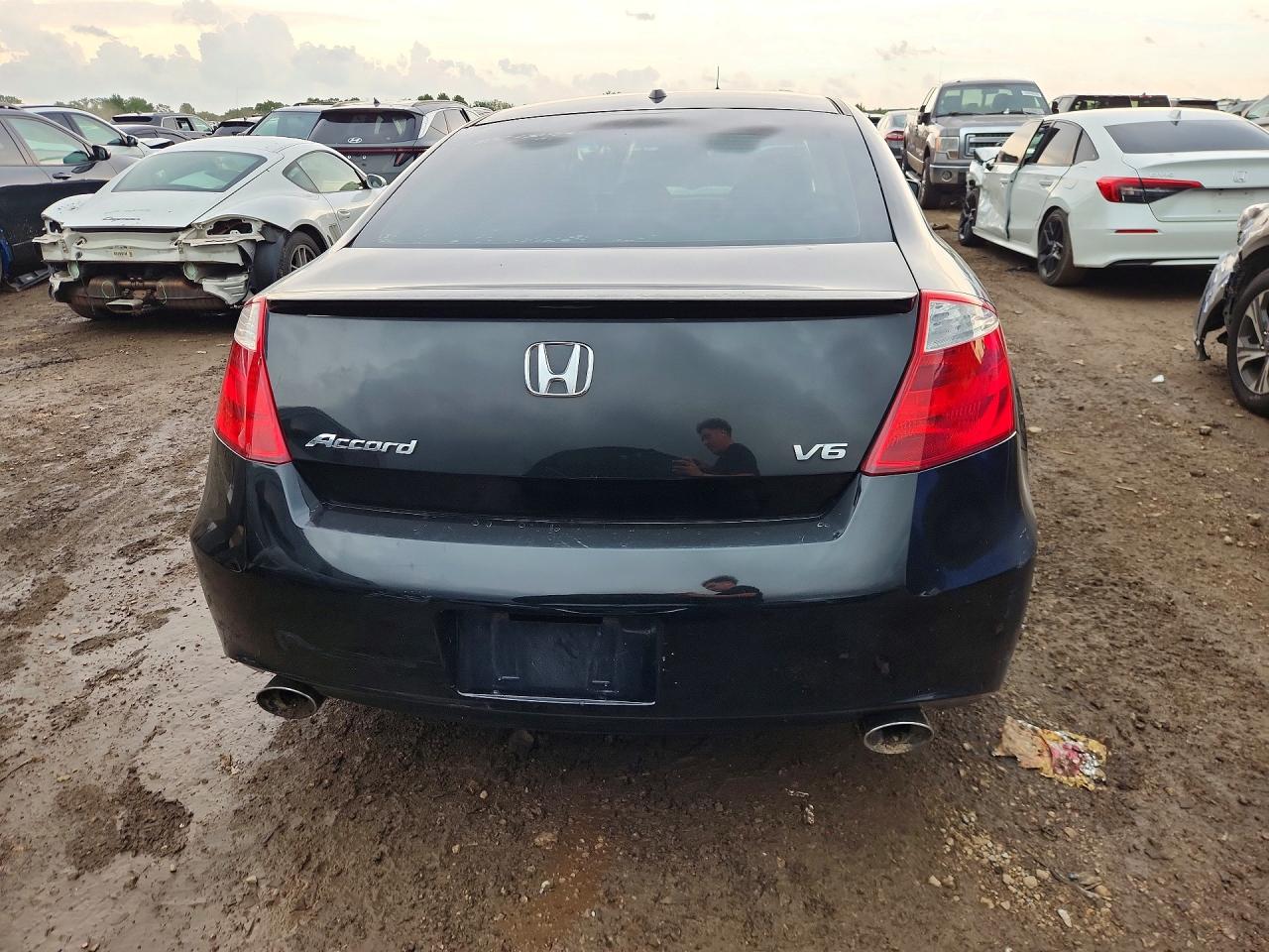 2010 Honda Accord Exl Black vin: 1HGCS2B89AA003711