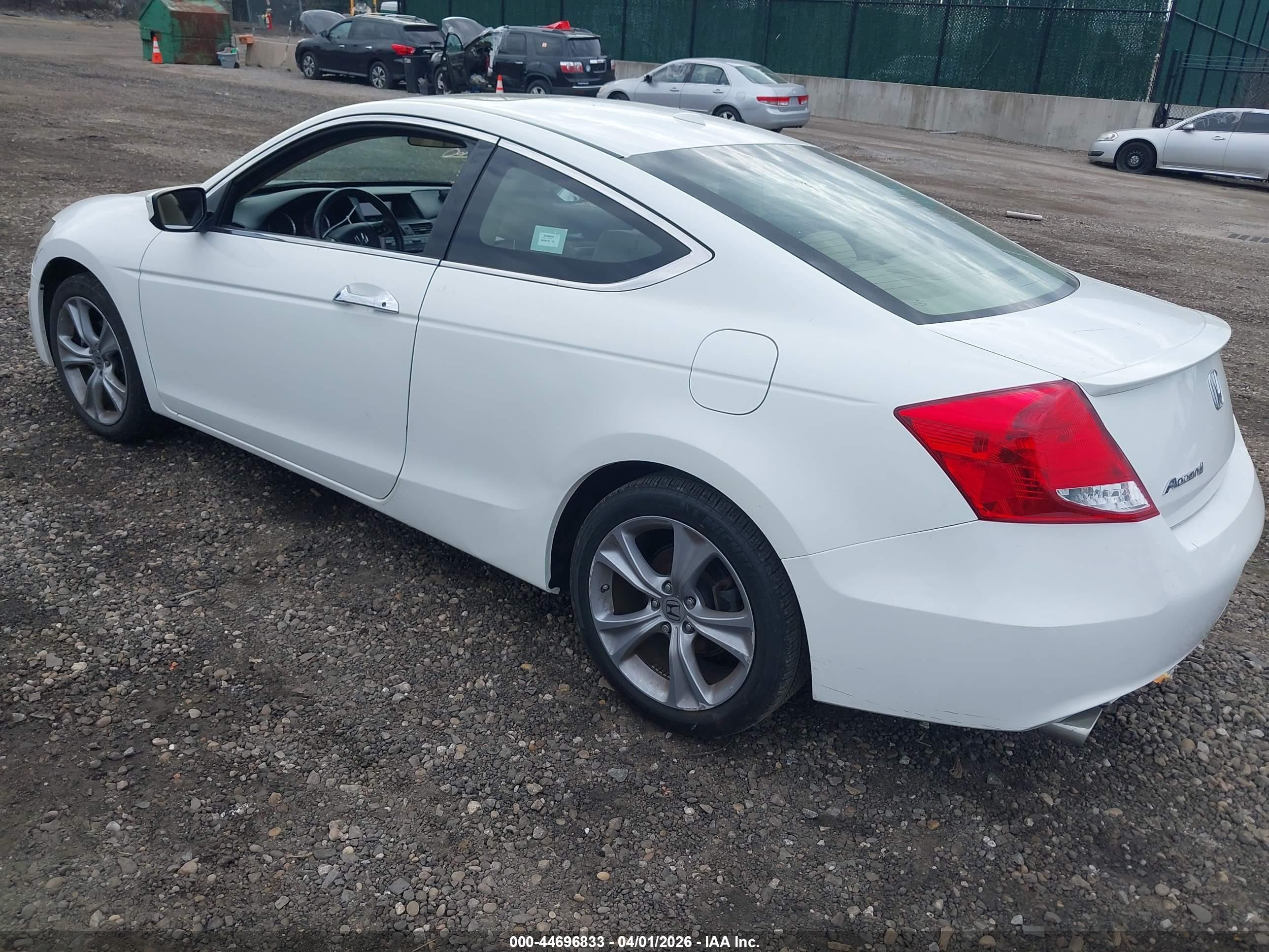 2012 Honda Accord 3.5 Ex-l White vin: 1HGCS2B8XCA007396