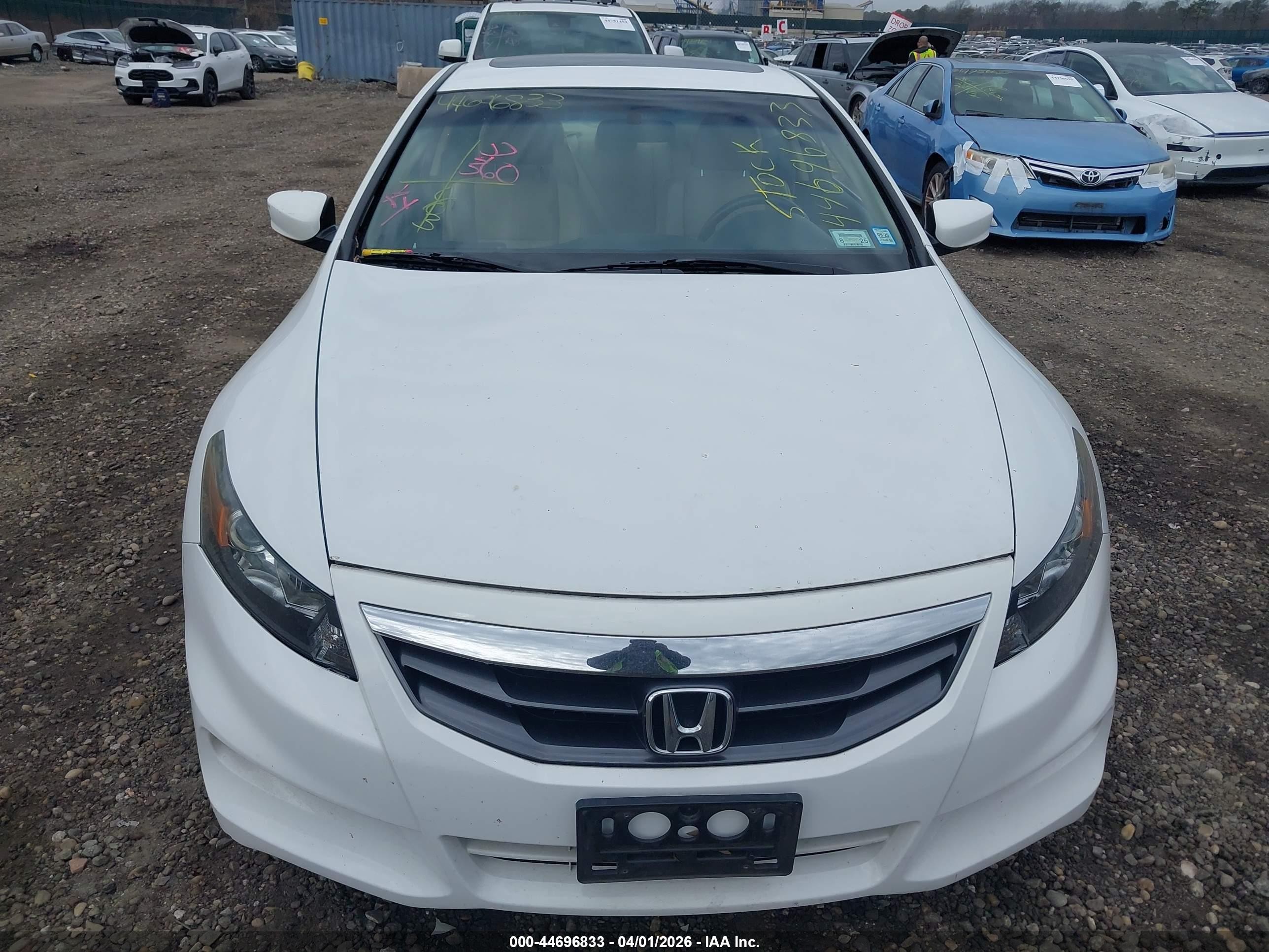 2012 Honda Accord 3.5 Ex-l White vin: 1HGCS2B8XCA007396