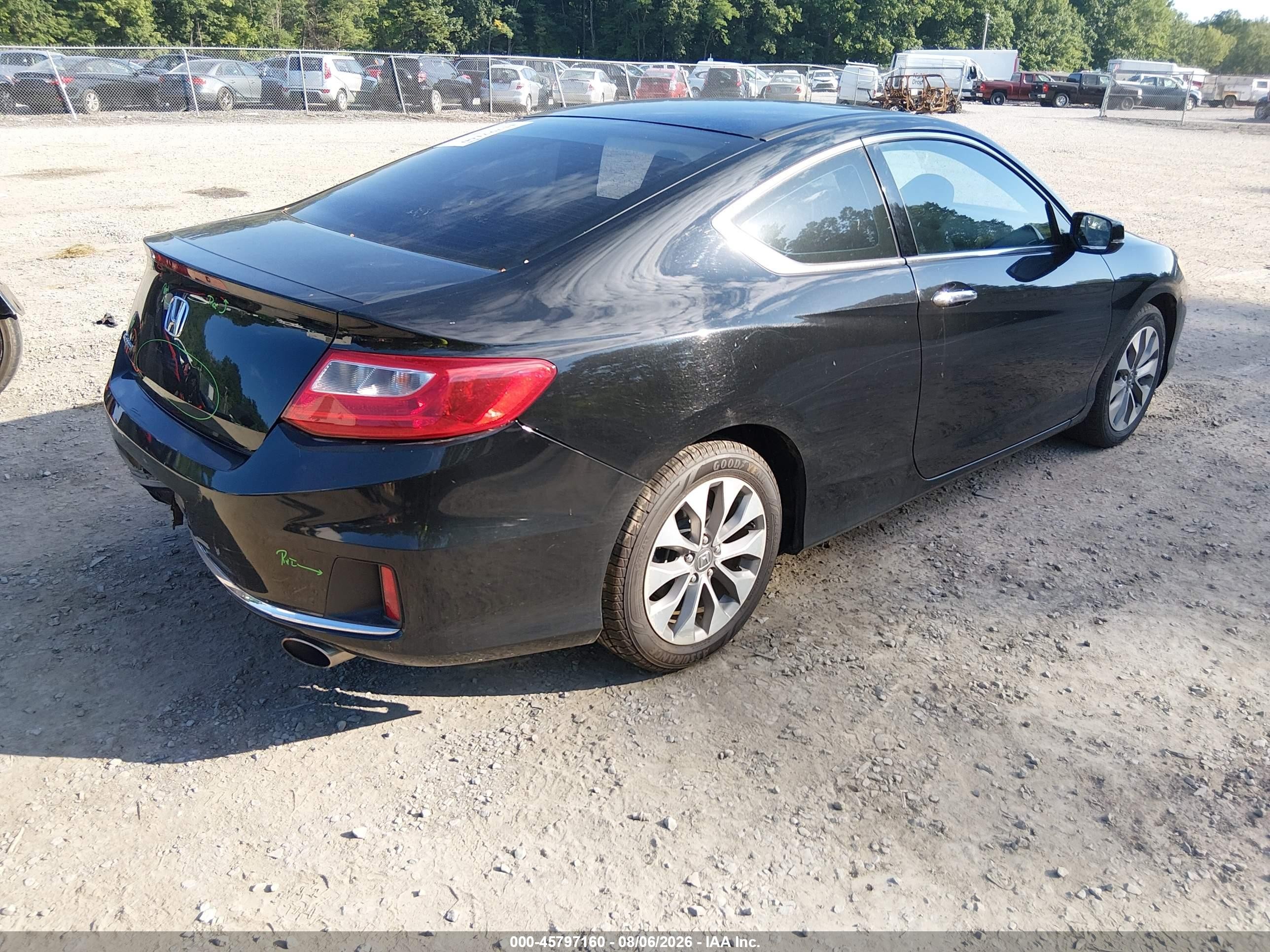 2014 Honda Accord Ex Черный vin: 1HGCT1A7XEA015176