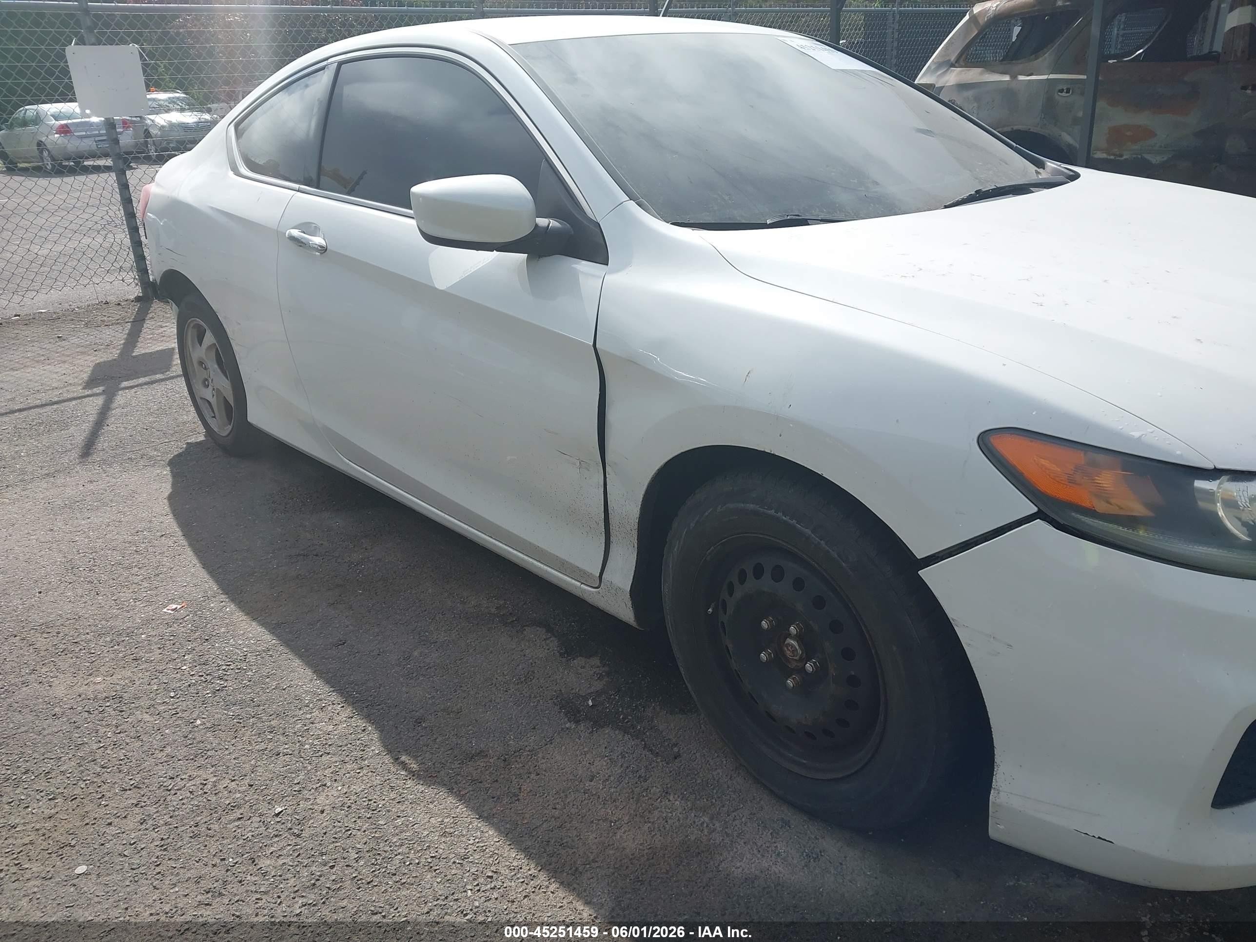 2013 Honda Accord Lx-s White vin: 1HGCT1B31DA025413