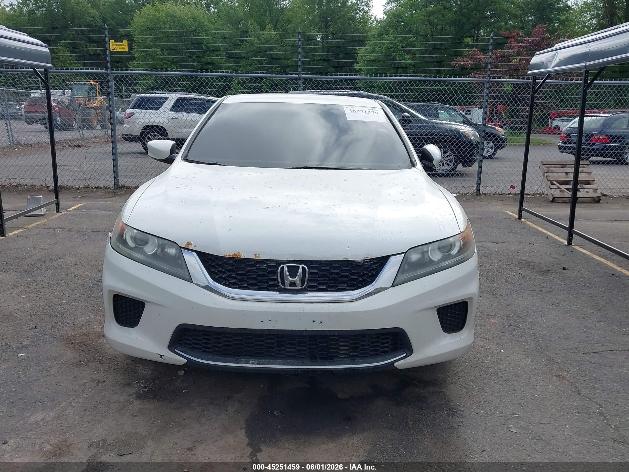 2013 Honda Accord Lx-s White vin: 1HGCT1B31DA025413