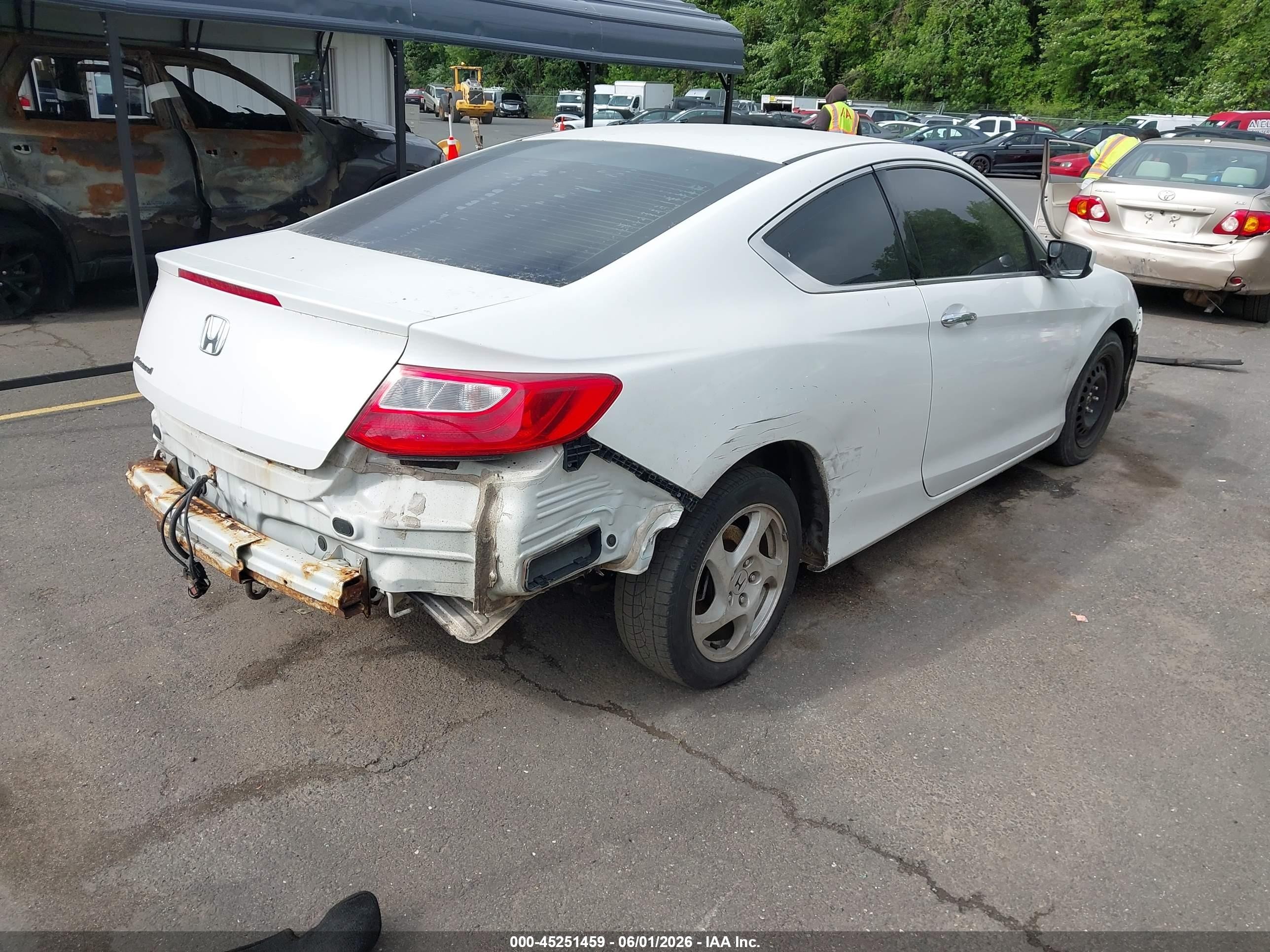 2013 Honda Accord Lx-s White vin: 1HGCT1B31DA025413