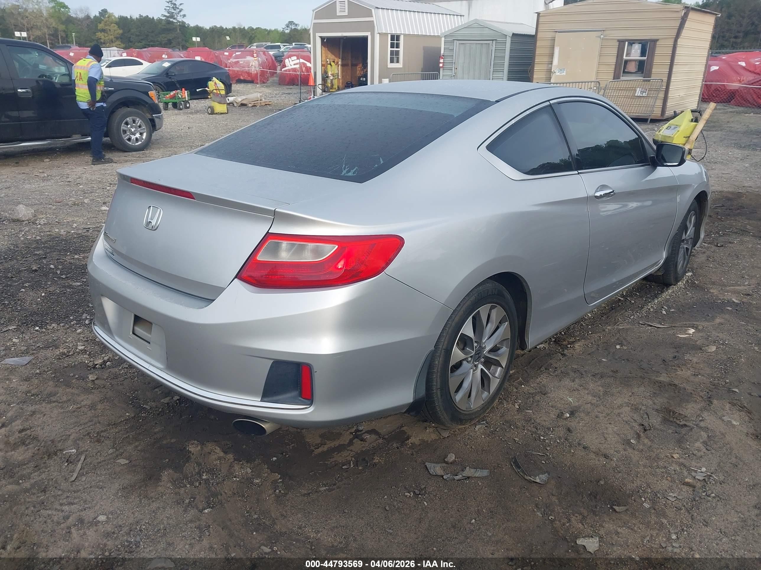 2013 Honda Accord Lx-s Серебряный vin: 1HGCT1B33DA018382