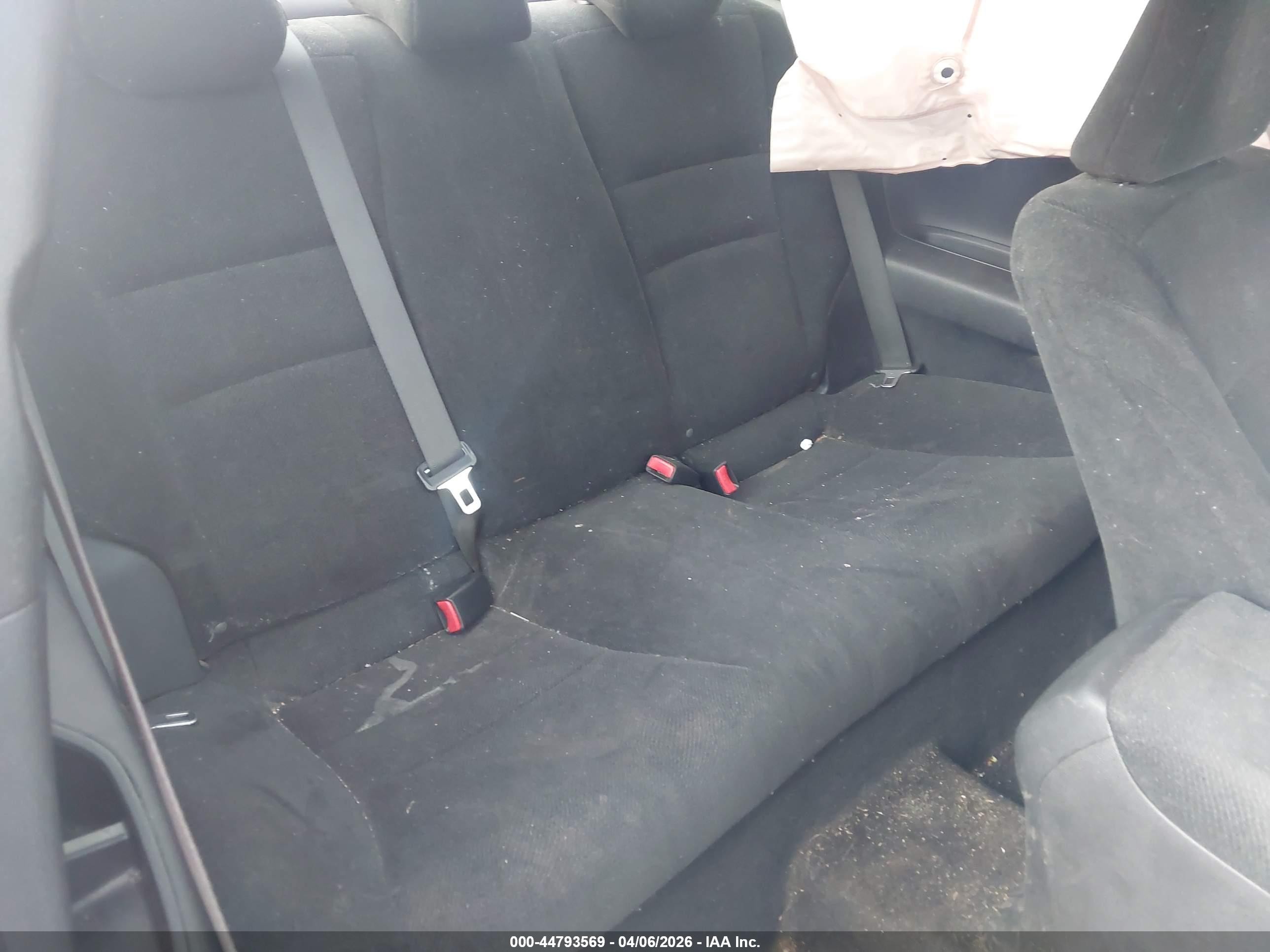 2013 Honda Accord Lx-s Серебряный vin: 1HGCT1B33DA018382