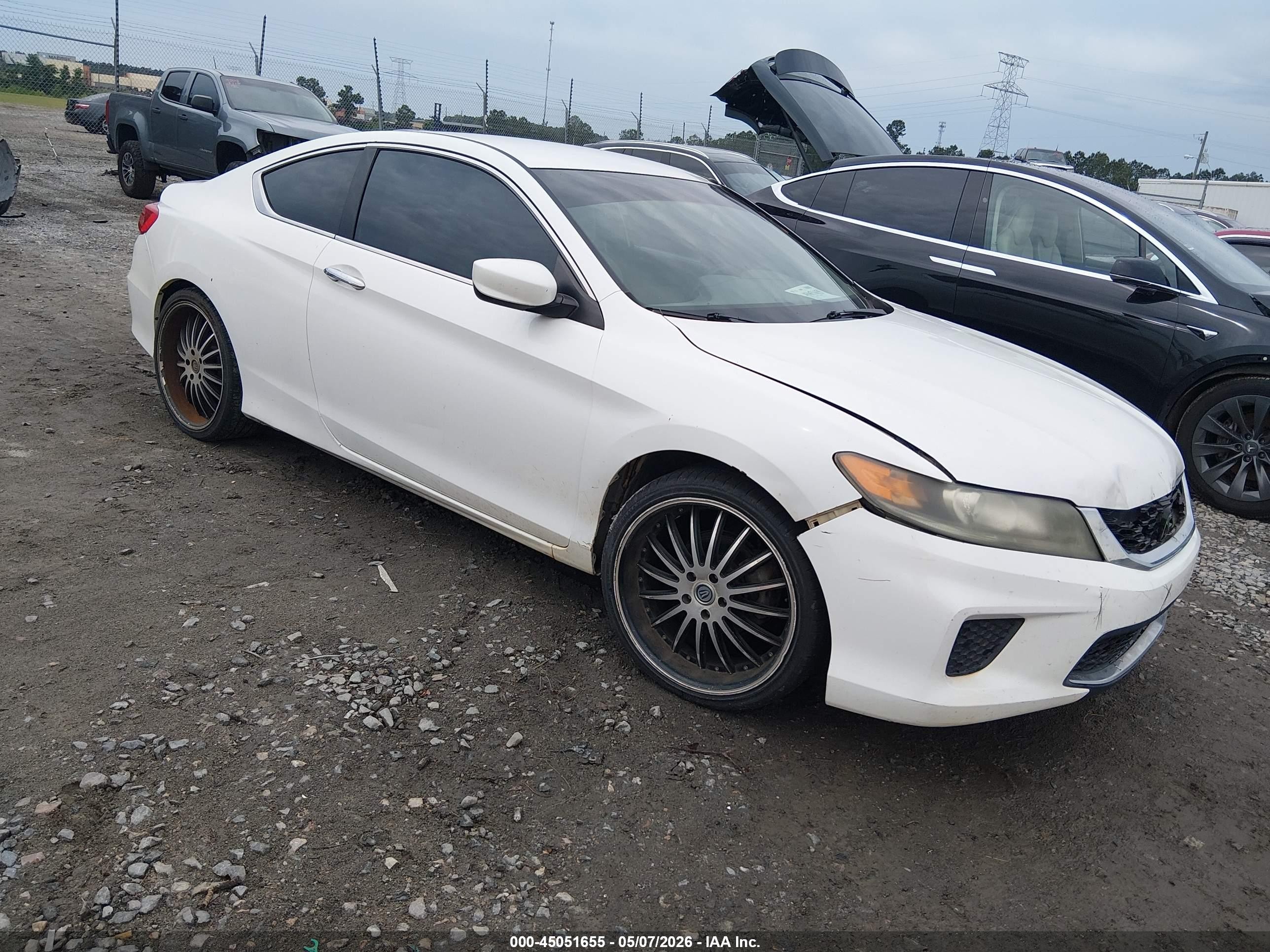 2013 Honda Accord Lx-s White vin: 1HGCT1B35DA007688