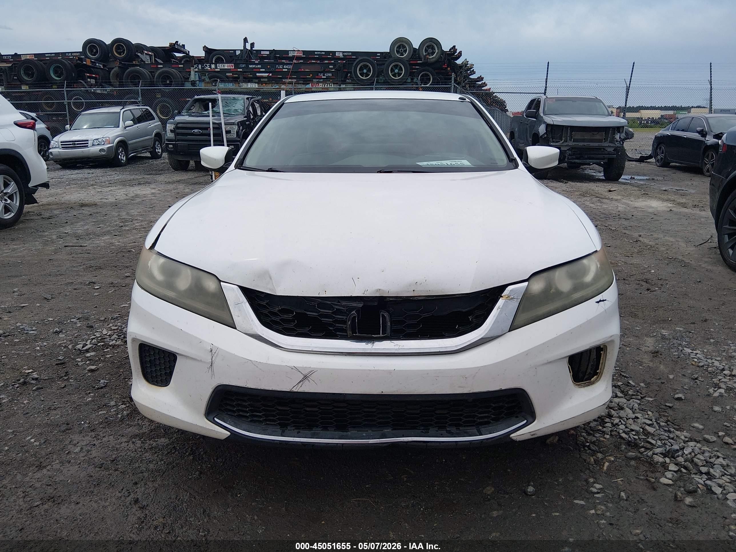 2013 Honda Accord Lx-s White vin: 1HGCT1B35DA007688