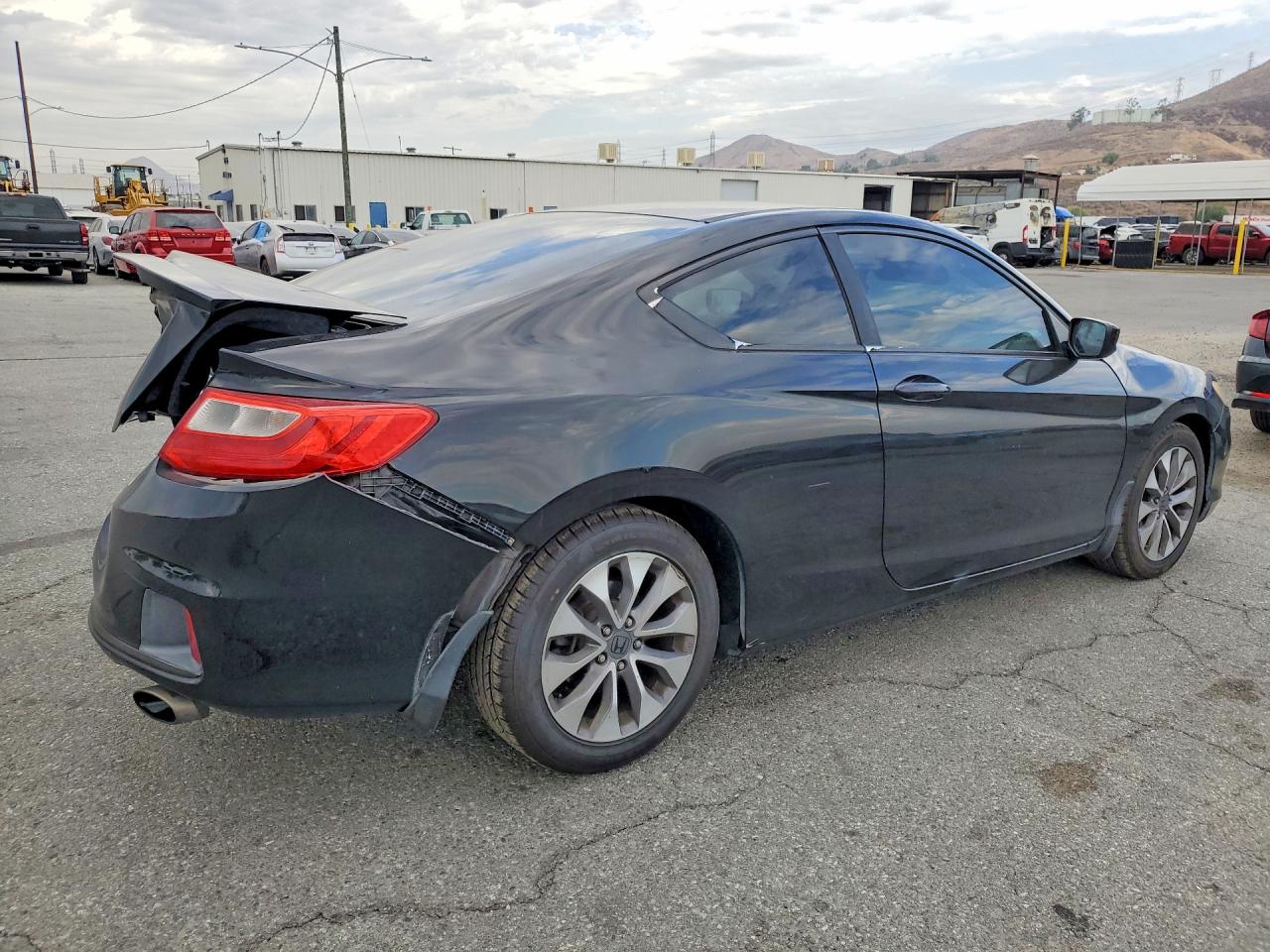 2015 Honda Accord Lx-s Черный vin: 1HGCT1B36FA012983