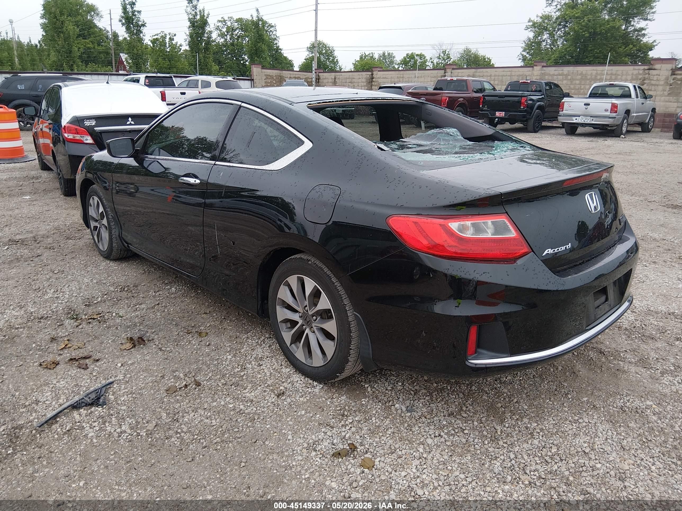 2015 Honda Accord Lx-s Черный vin: 1HGCT1B37FA016444