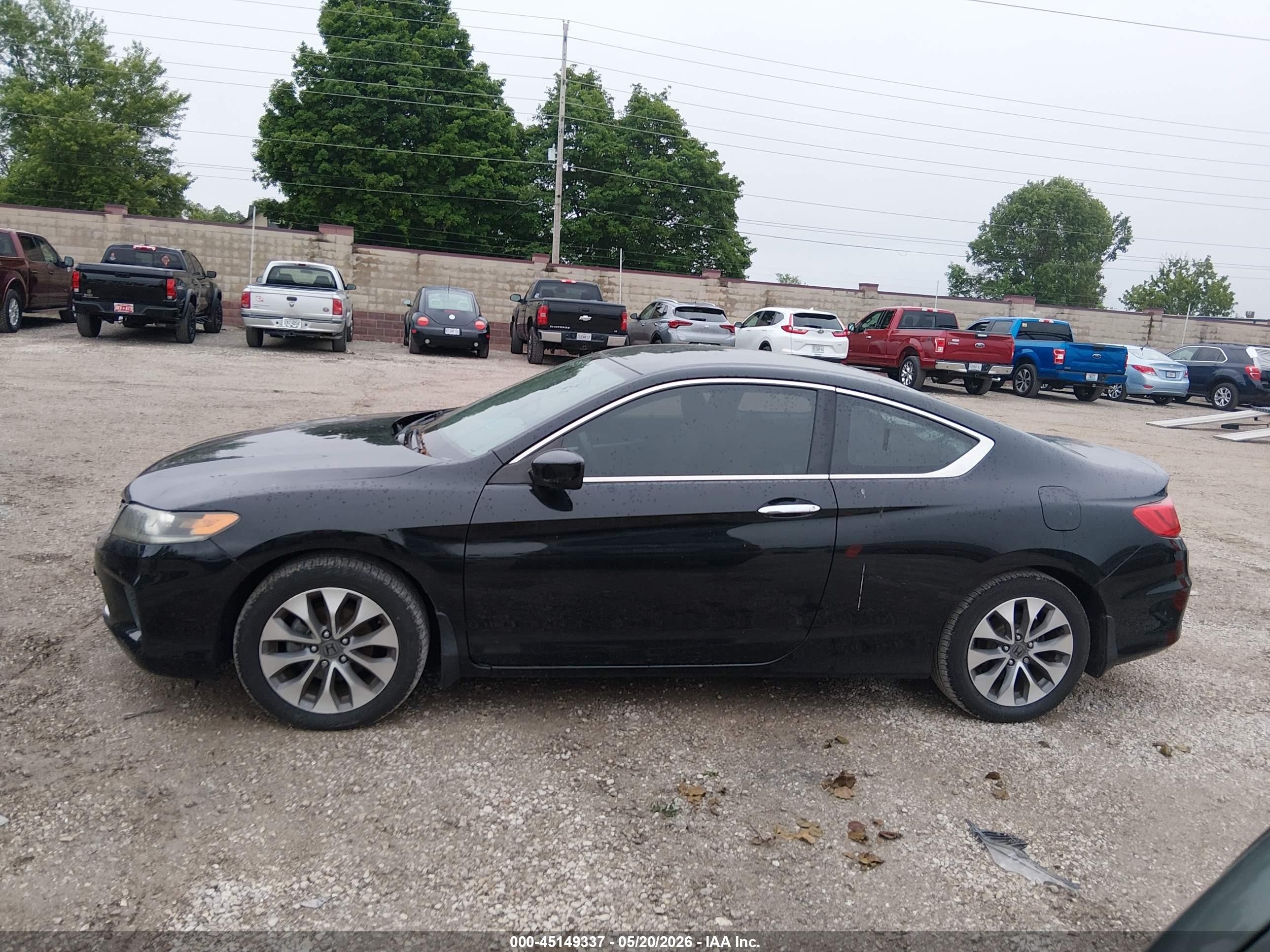 2015 Honda Accord Lx-s Черный vin: 1HGCT1B37FA016444