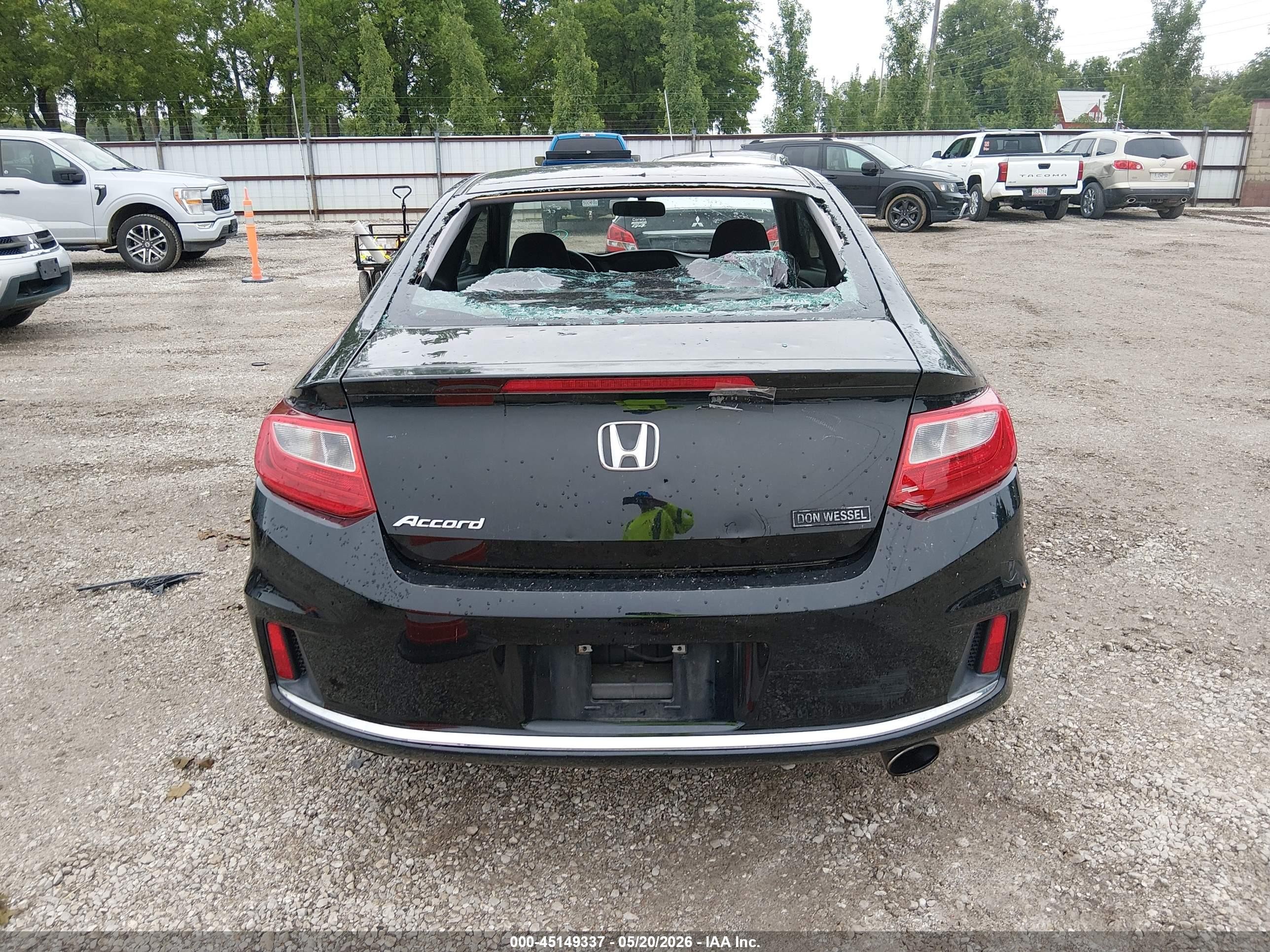 2015 Honda Accord Lx-s Черный vin: 1HGCT1B37FA016444