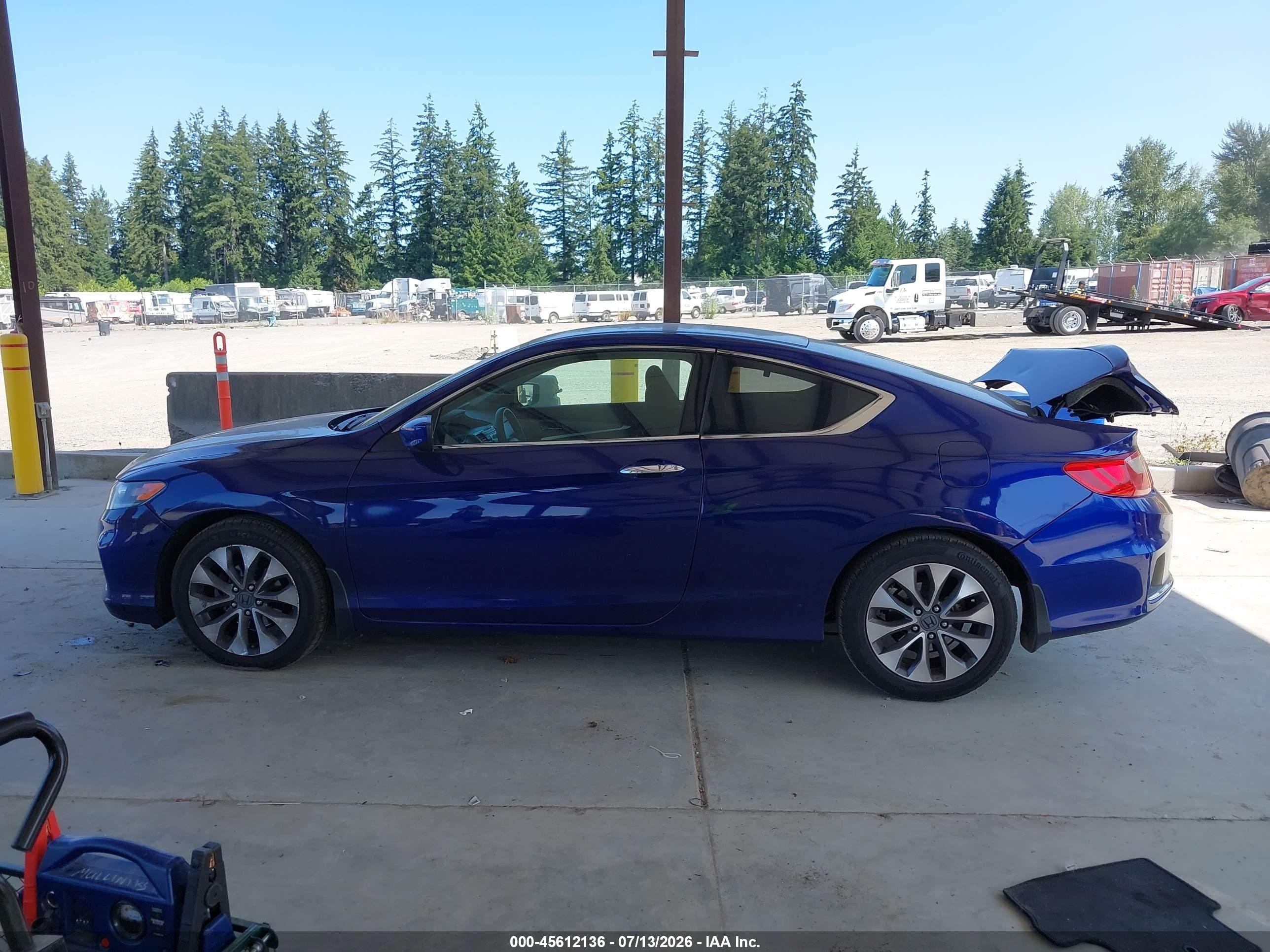 2013 Honda Accord Lx-s Blue vin: 1HGCT1B38DA023240