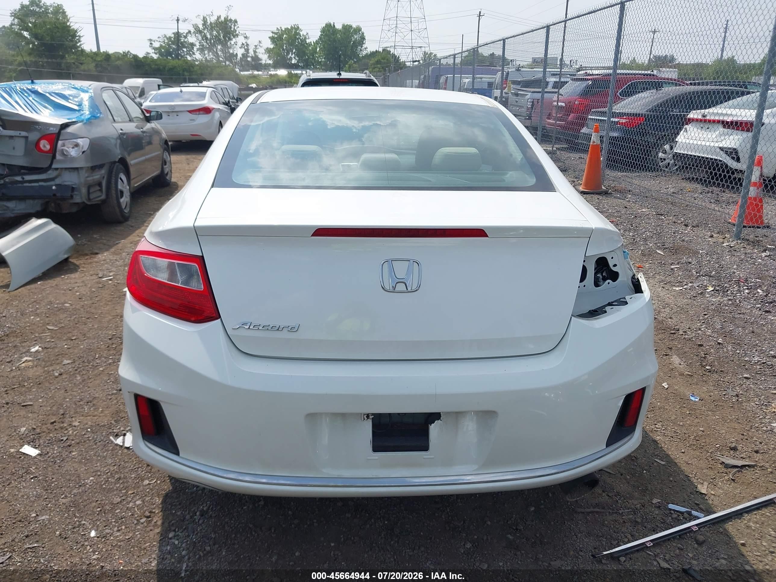 2014 Honda Accord Lx-s White vin: 1HGCT1B39EA000583