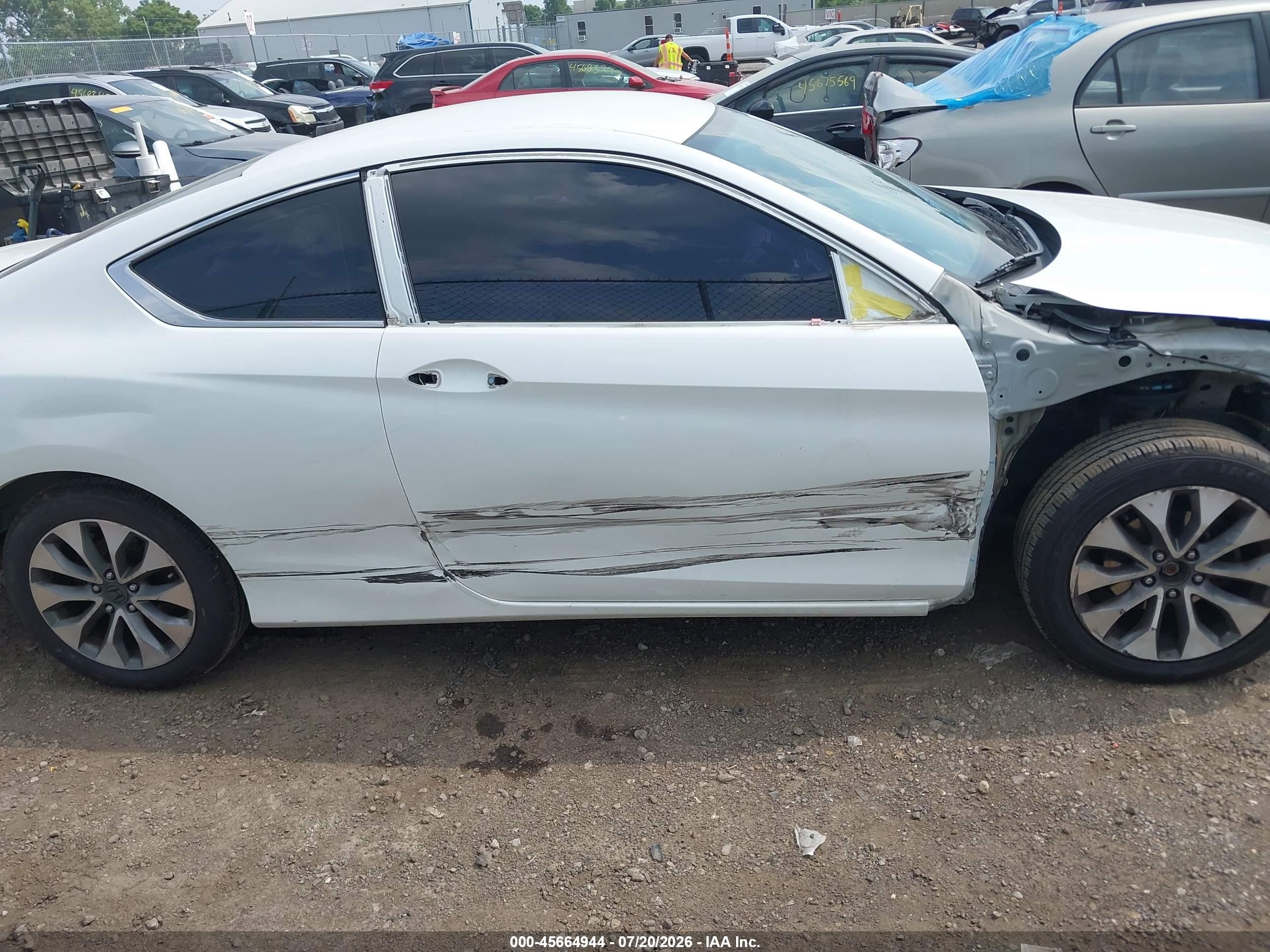 2014 Honda Accord Lx-s White vin: 1HGCT1B39EA000583
