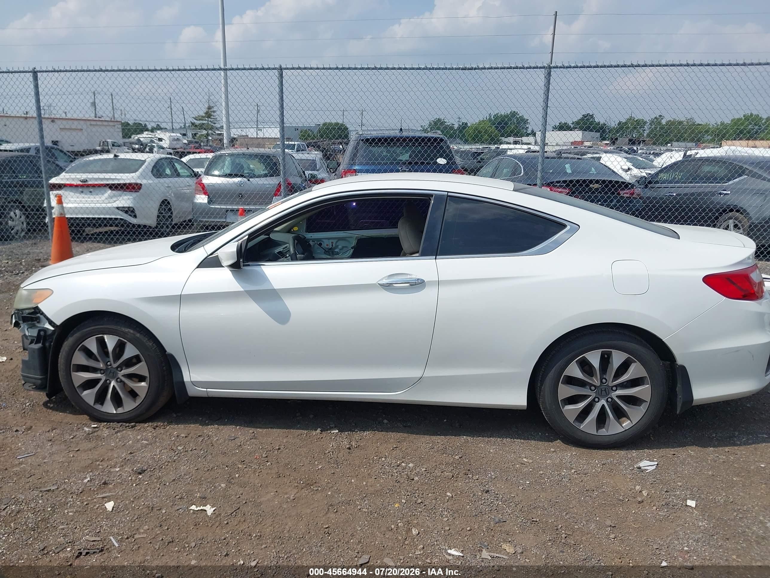2014 Honda Accord Lx-s White vin: 1HGCT1B39EA000583