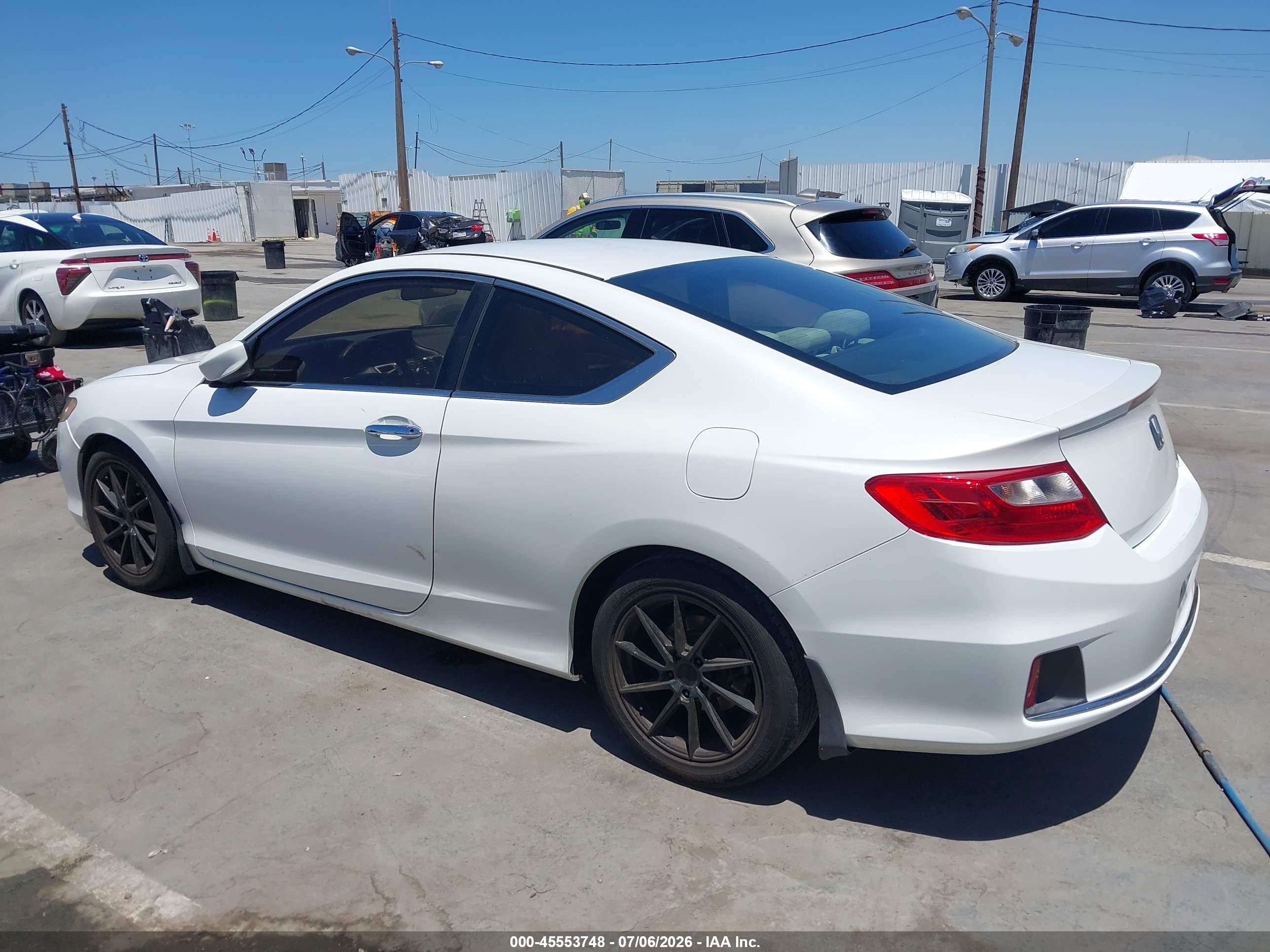 2015 Honda Accord Lx-s White vin: 1HGCT1B39FA004747