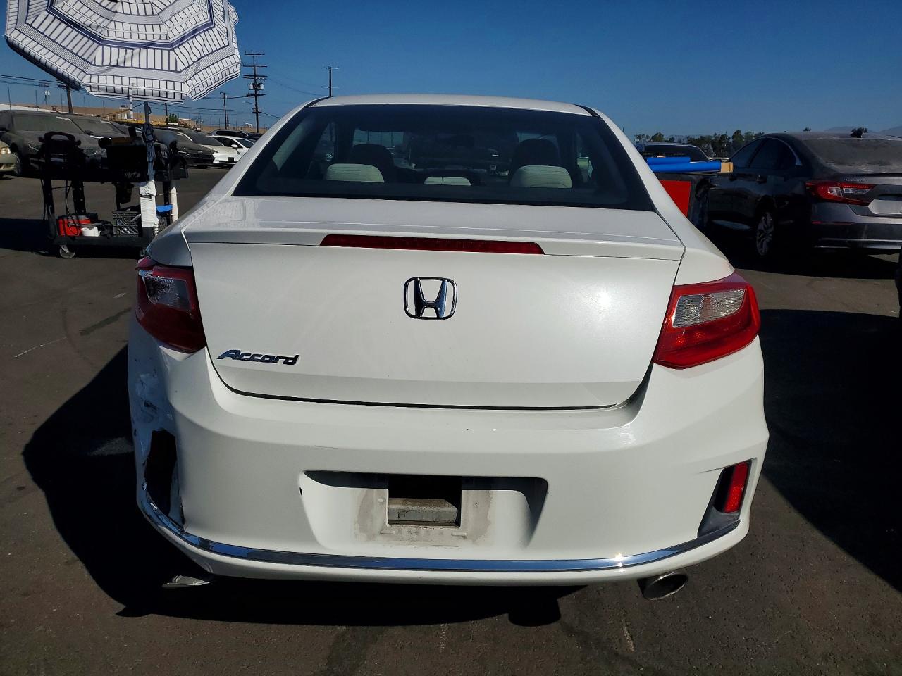2013 Honda Accord Lx-s White vin: 1HGCT1B3XDA013857