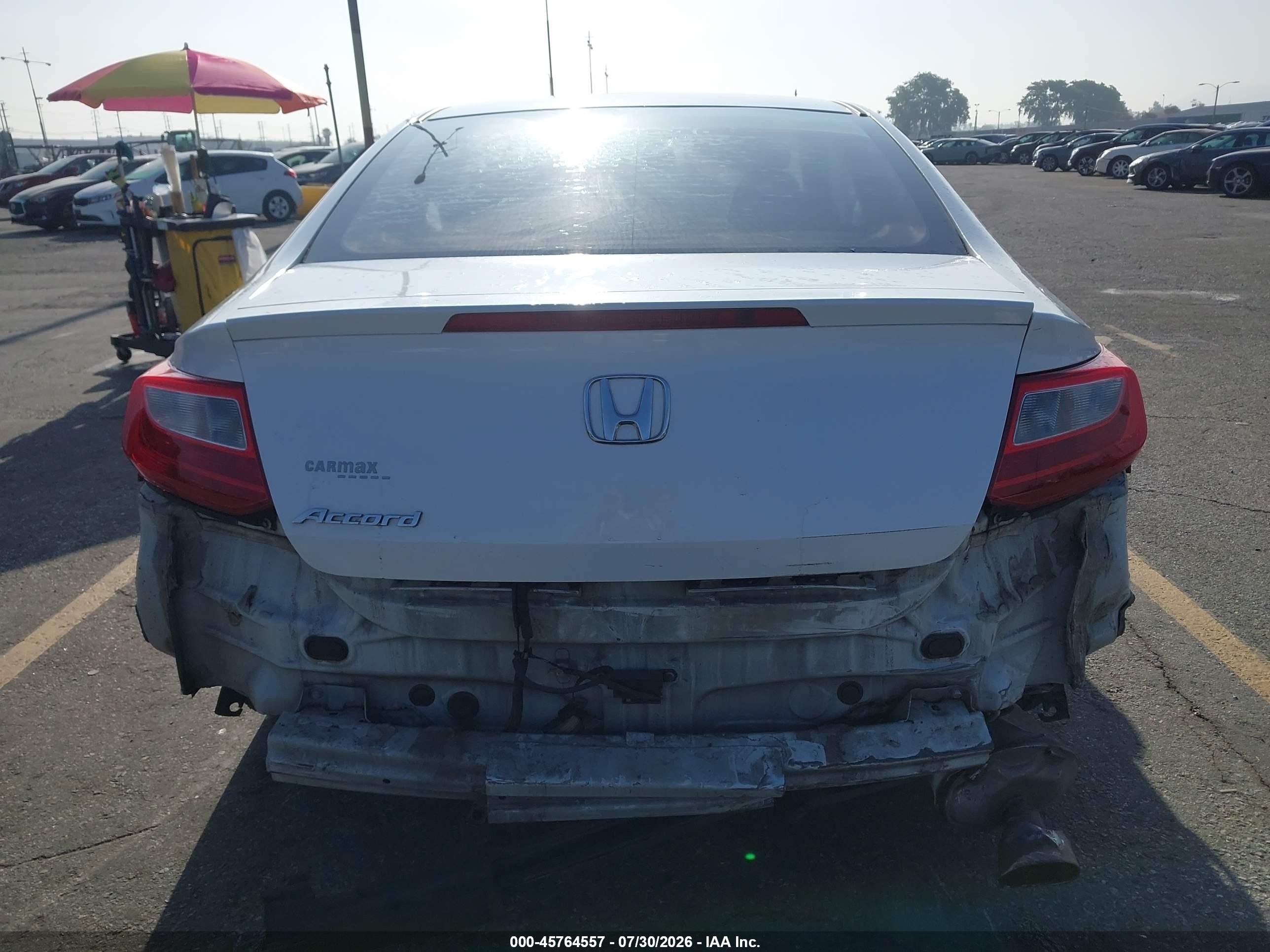 2015 Honda Accord Ex White vin: 1HGCT1B70FA014702