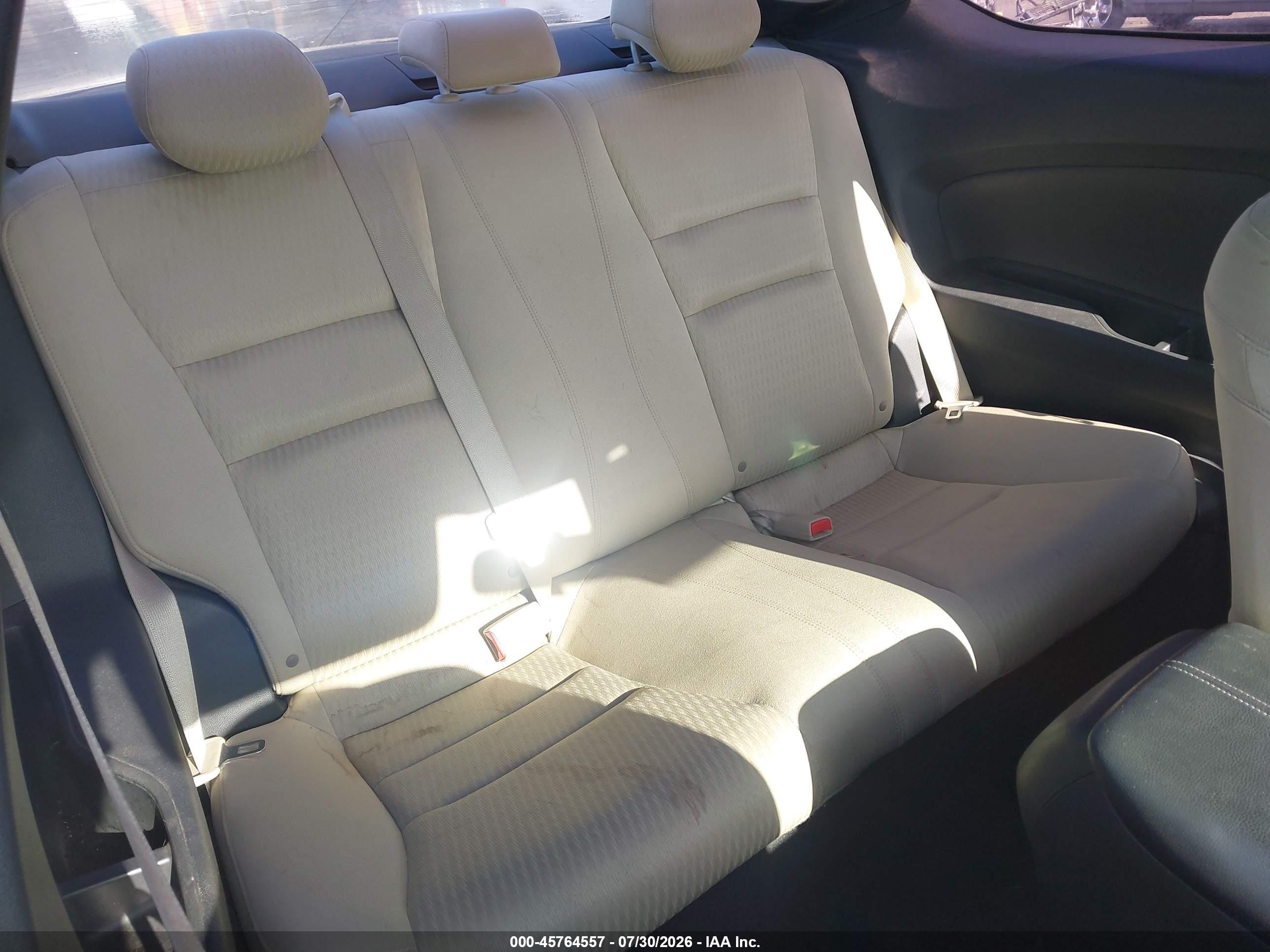 2015 Honda Accord Ex White vin: 1HGCT1B70FA014702