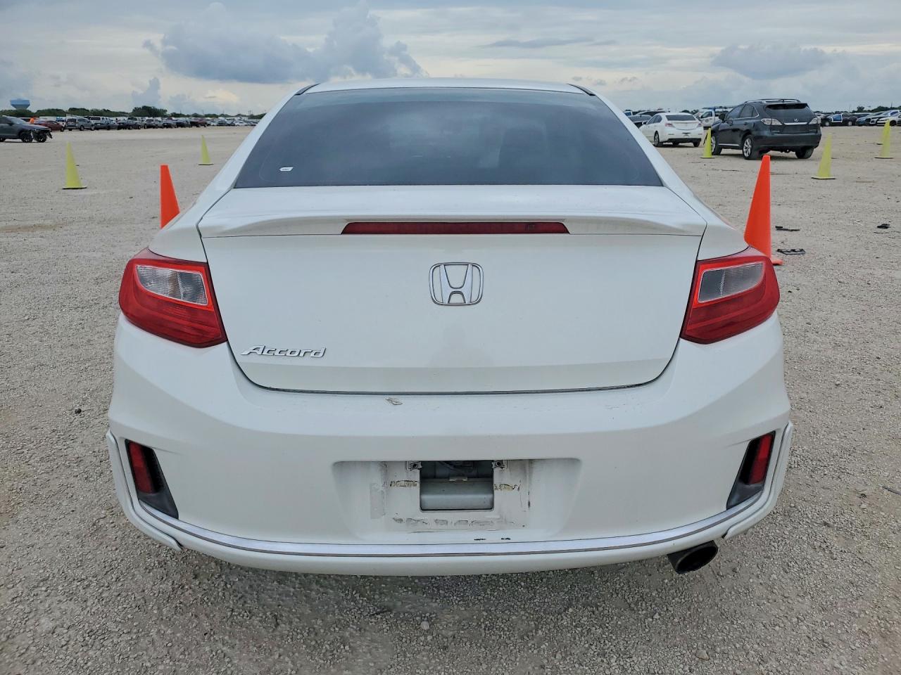 2013 Honda Accord Ex White vin: 1HGCT1B71DA005231