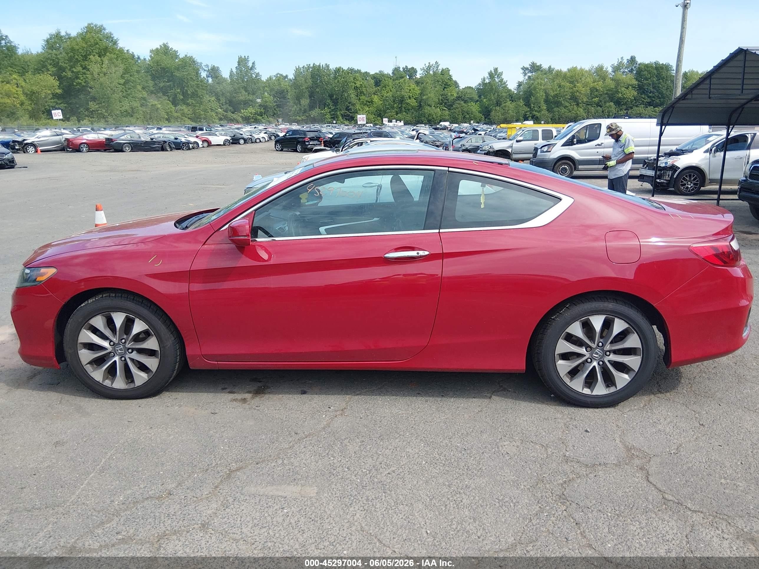 2015 Honda Accord Ex Red vin: 1HGCT1B71FA006530