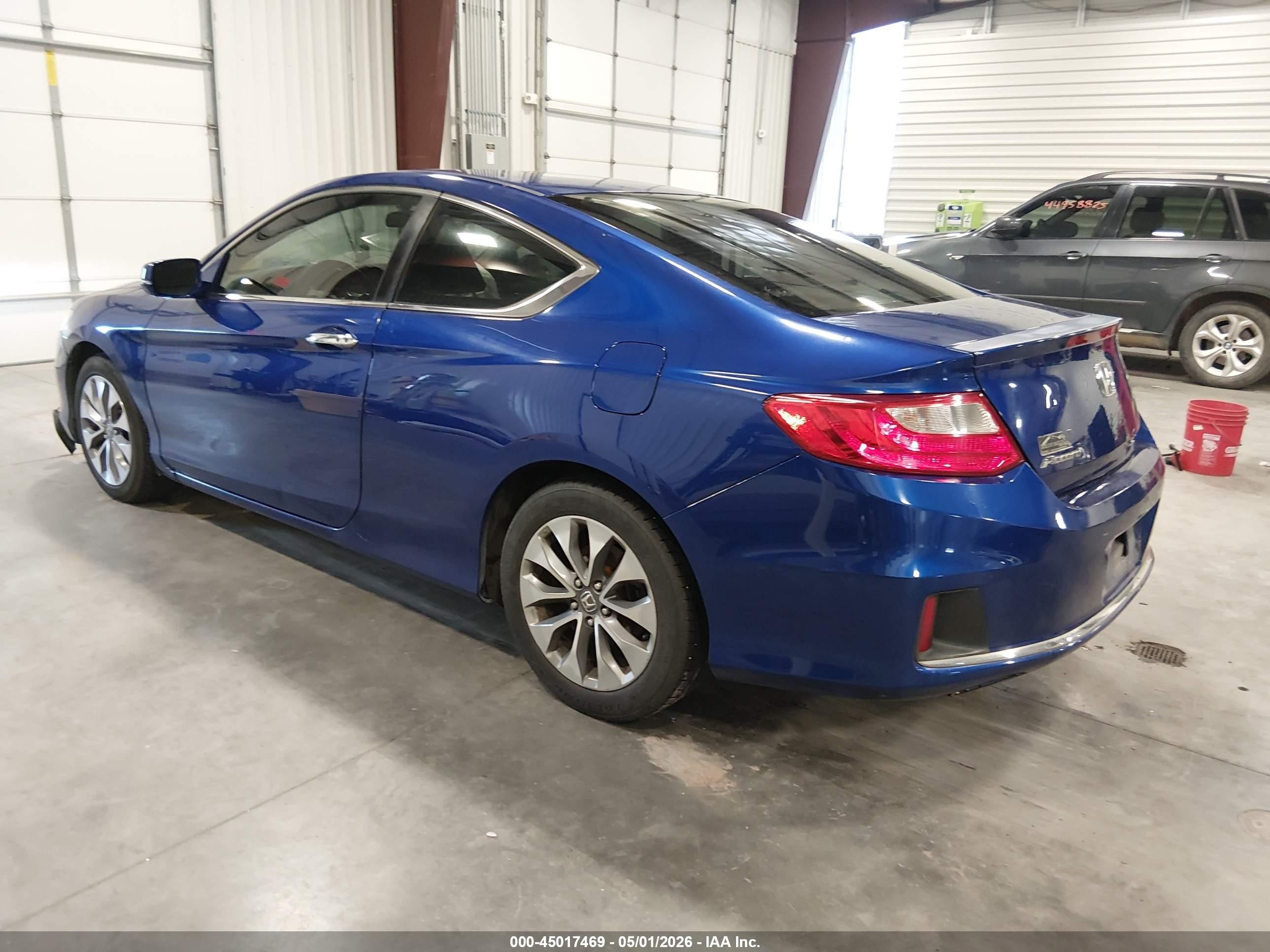 2015 Honda Accord Ex Blue vin: 1HGCT1B71FA006804