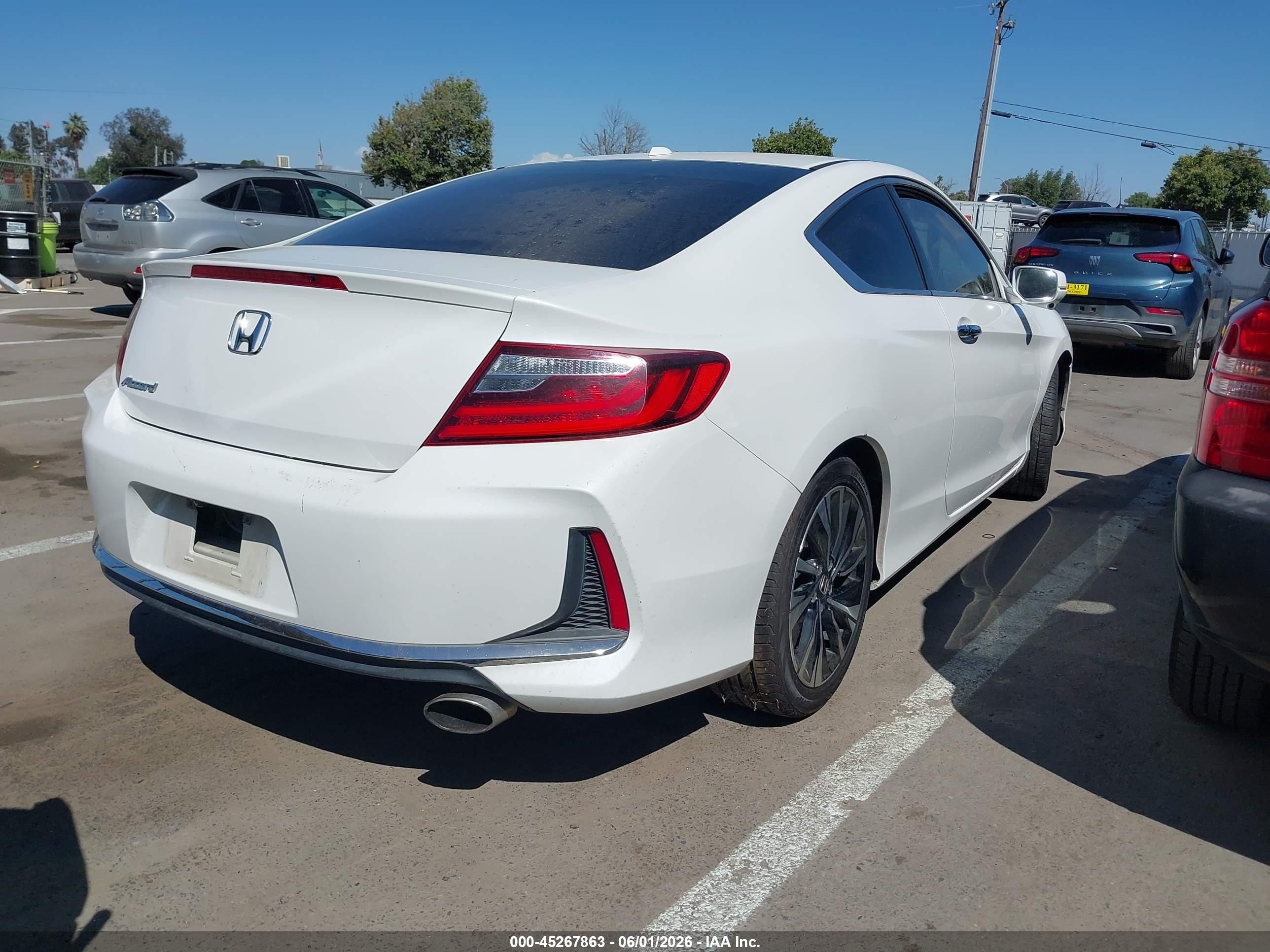 2016 Honda Accord Ex White vin: 1HGCT1B72GA002875