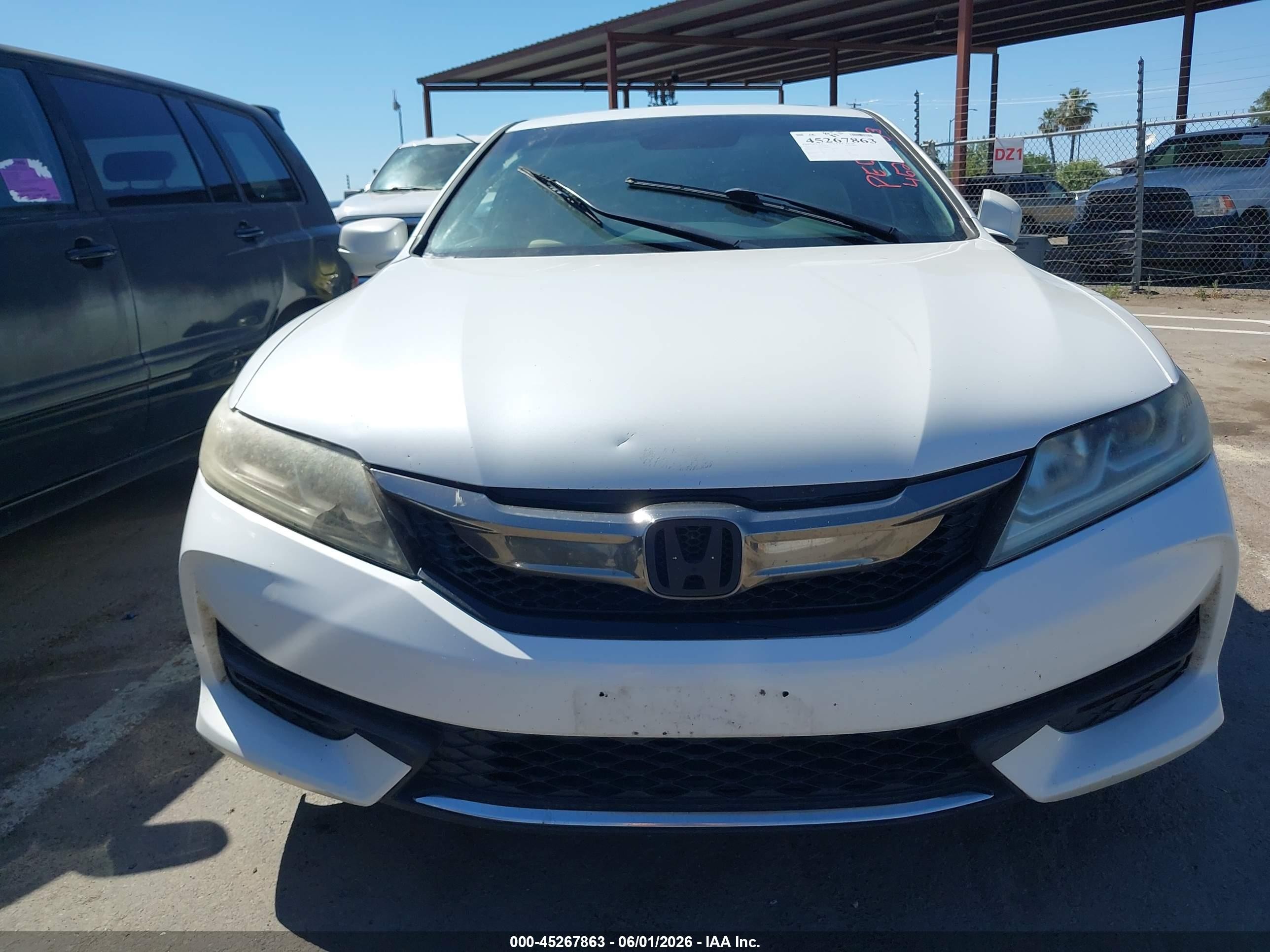 2016 Honda Accord Ex White vin: 1HGCT1B72GA002875