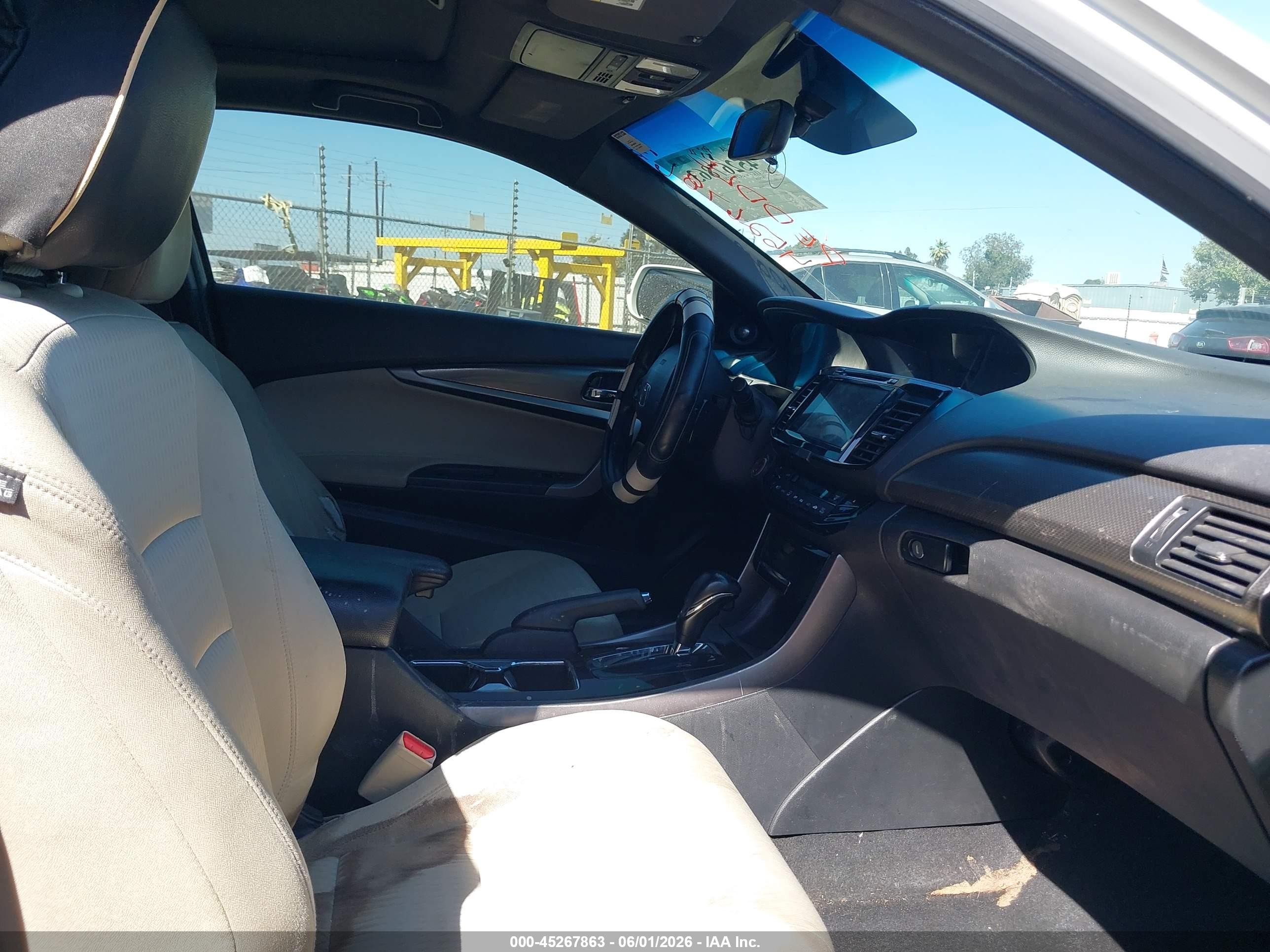 2016 Honda Accord Ex White vin: 1HGCT1B72GA002875