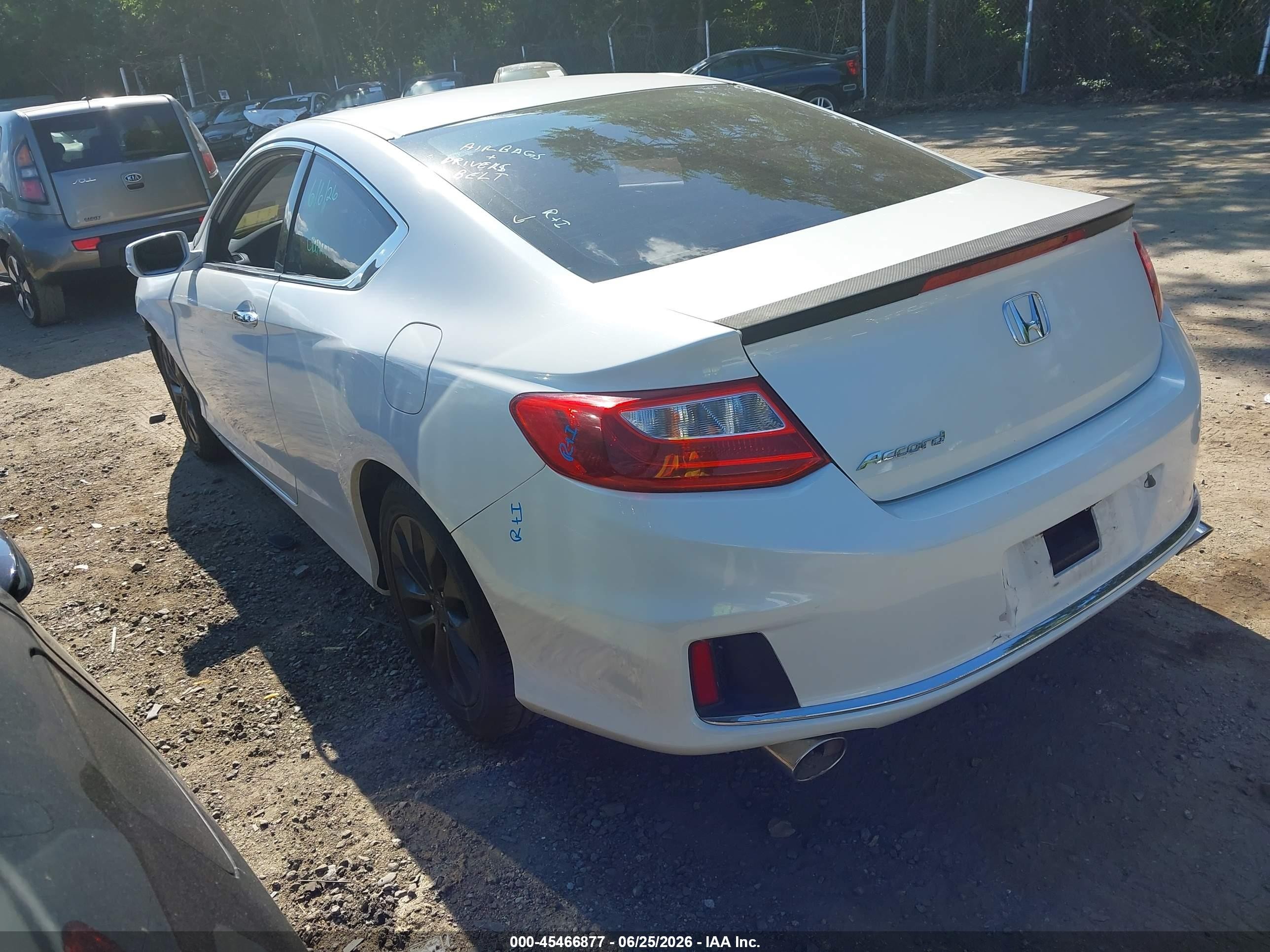 2013 Honda Accord Ex White vin: 1HGCT1B73DA011015