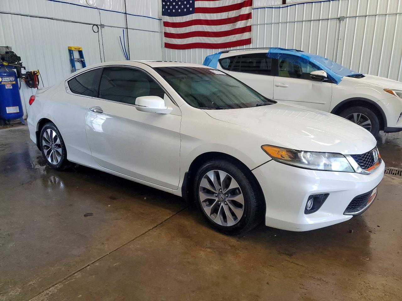 2013 Honda Accord Ex White vin: 1HGCT1B73DA017459