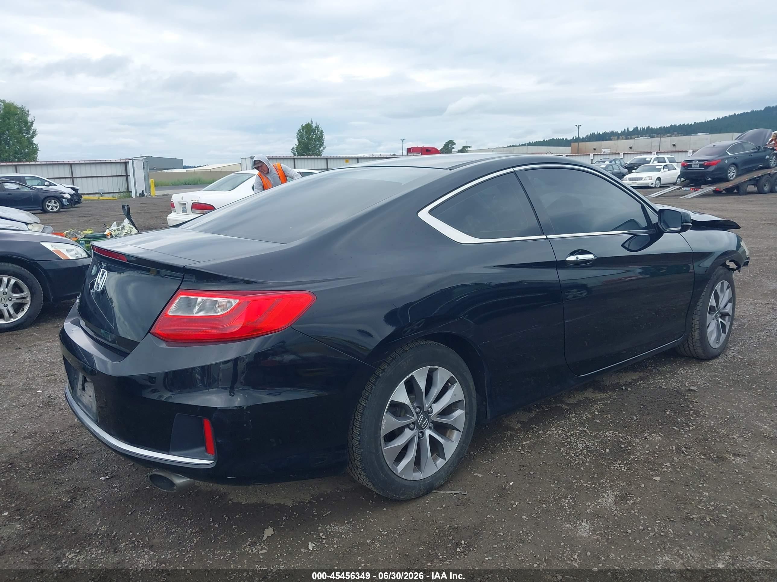 2014 Honda Accord Ex Черный vin: 1HGCT1B74EA008156