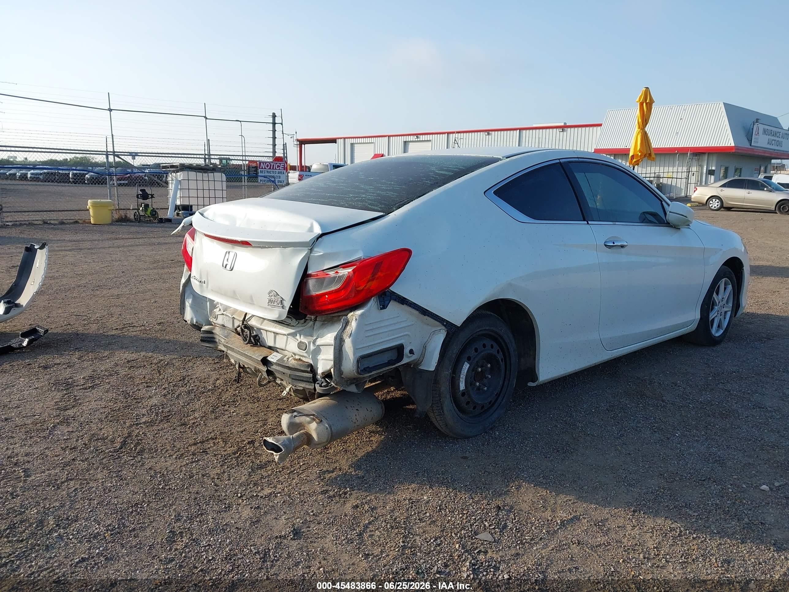 2014 Honda Accord Ex White vin: 1HGCT1B74EA011817