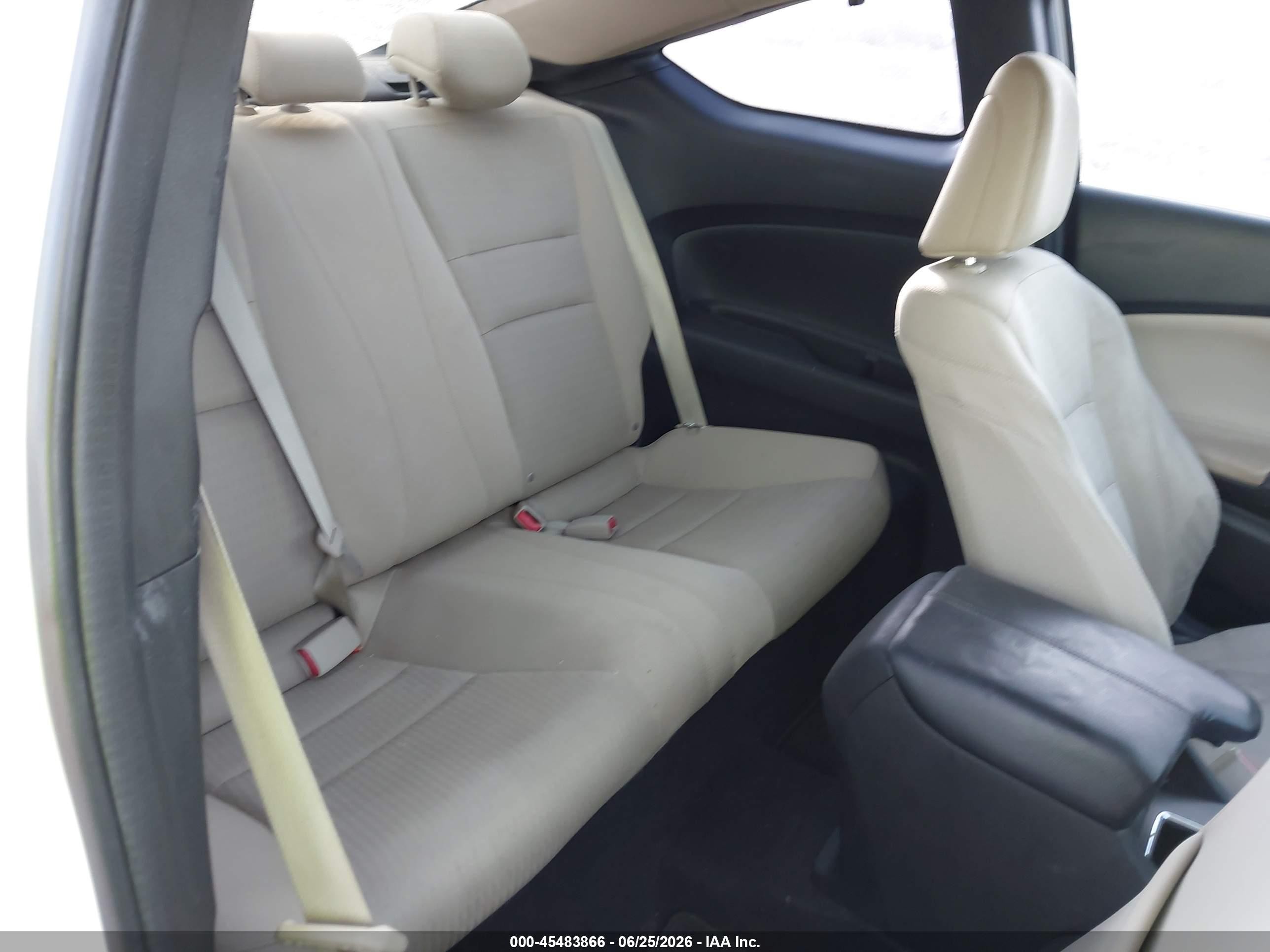 2014 Honda Accord Ex White vin: 1HGCT1B74EA011817
