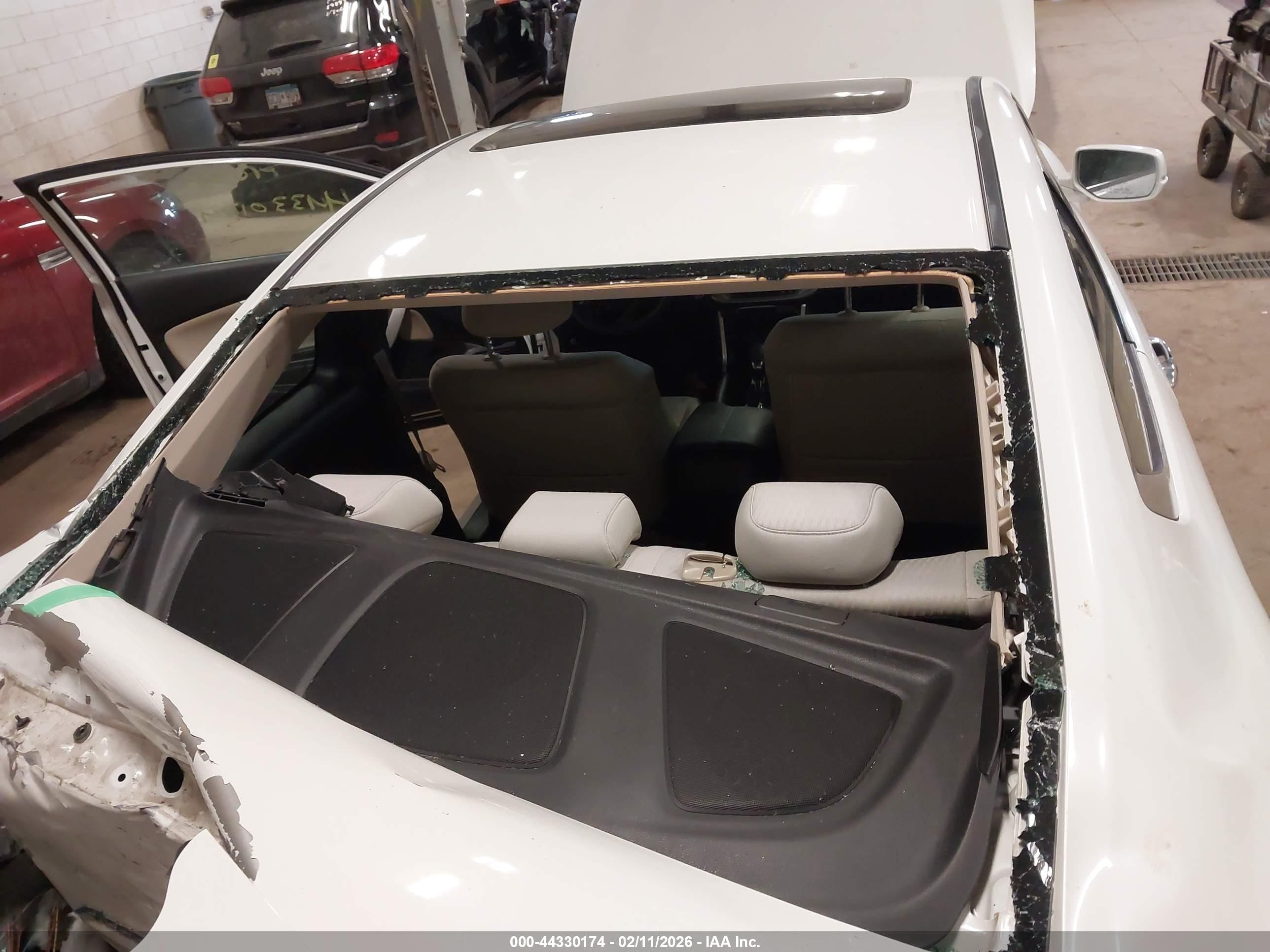 2013 Honda Accord Ex White vin: 1HGCT1B75DA020119