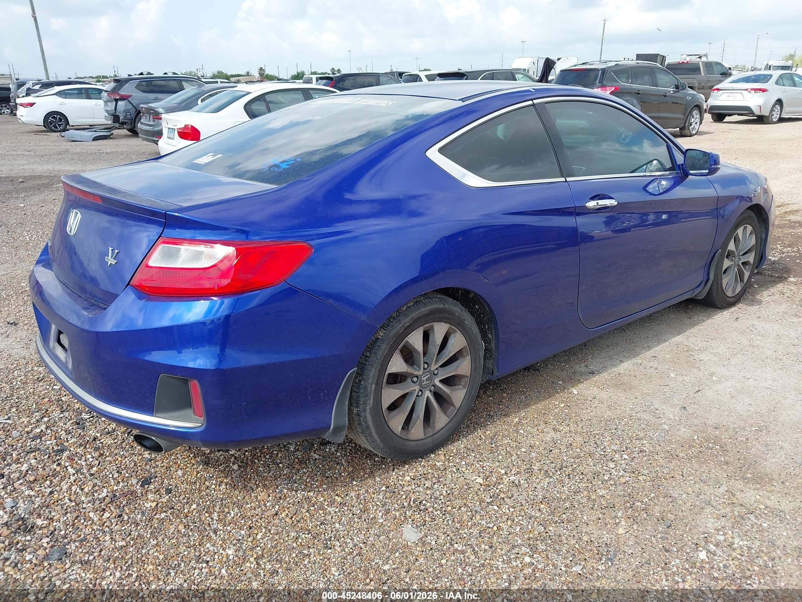 2014 Honda Accord Ex Blue vin: 1HGCT1B76EA011690