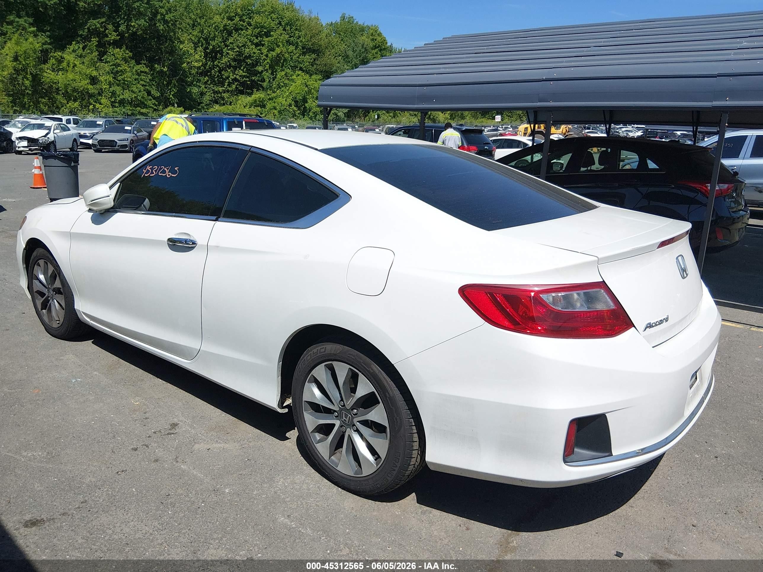 2013 Honda Accord Ex White vin: 1HGCT1B78DA020468