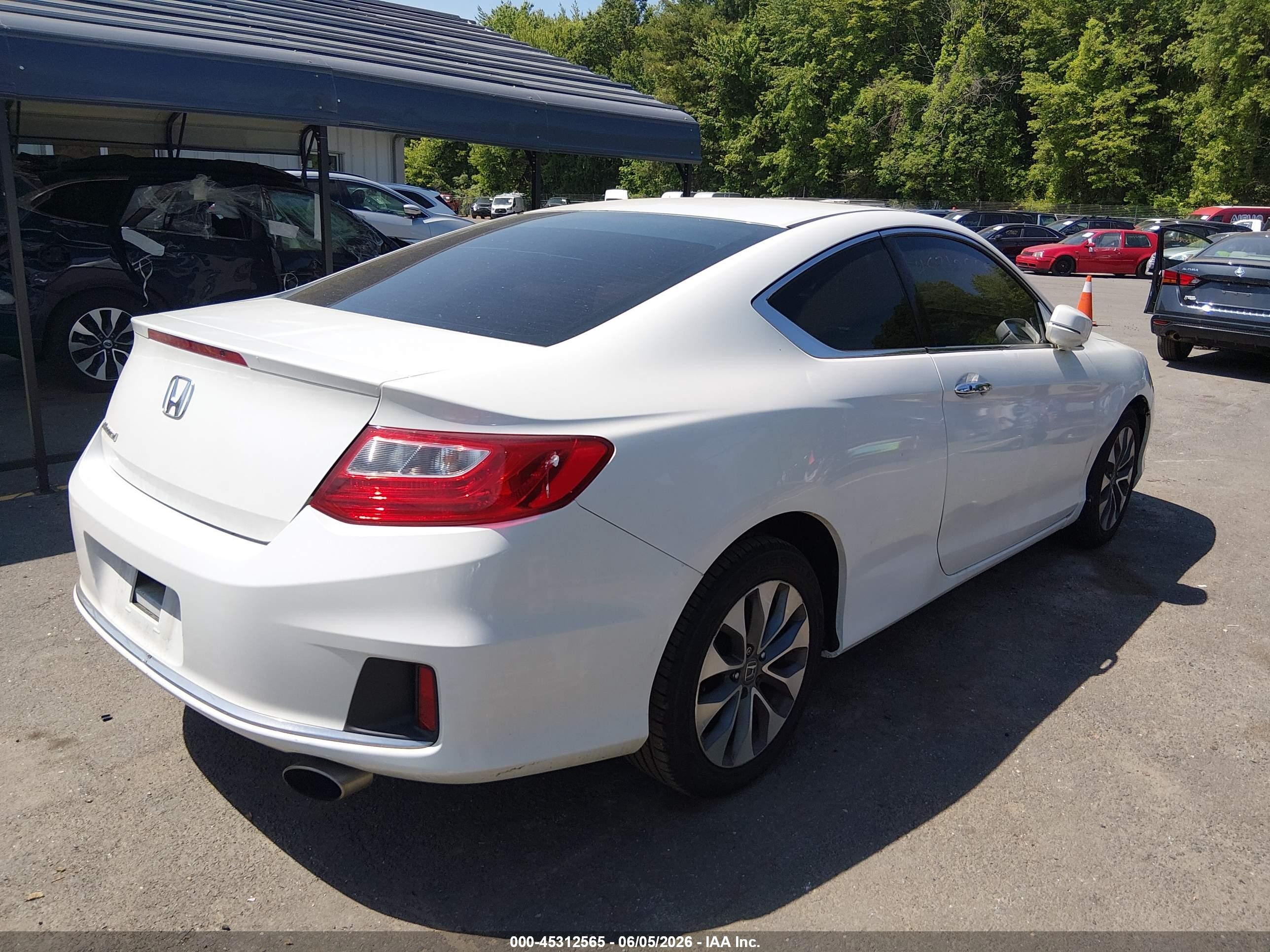 2013 Honda Accord Ex White vin: 1HGCT1B78DA020468