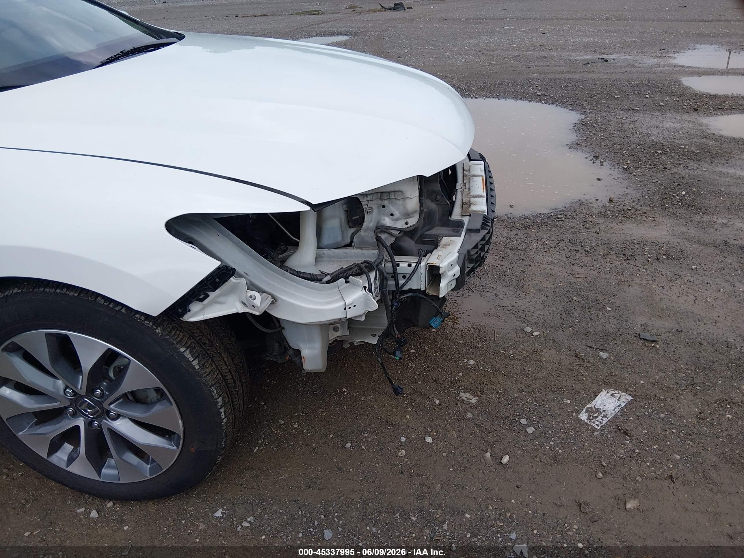 2013 Honda Accord Ex White vin: 1HGCT1B79DA019877
