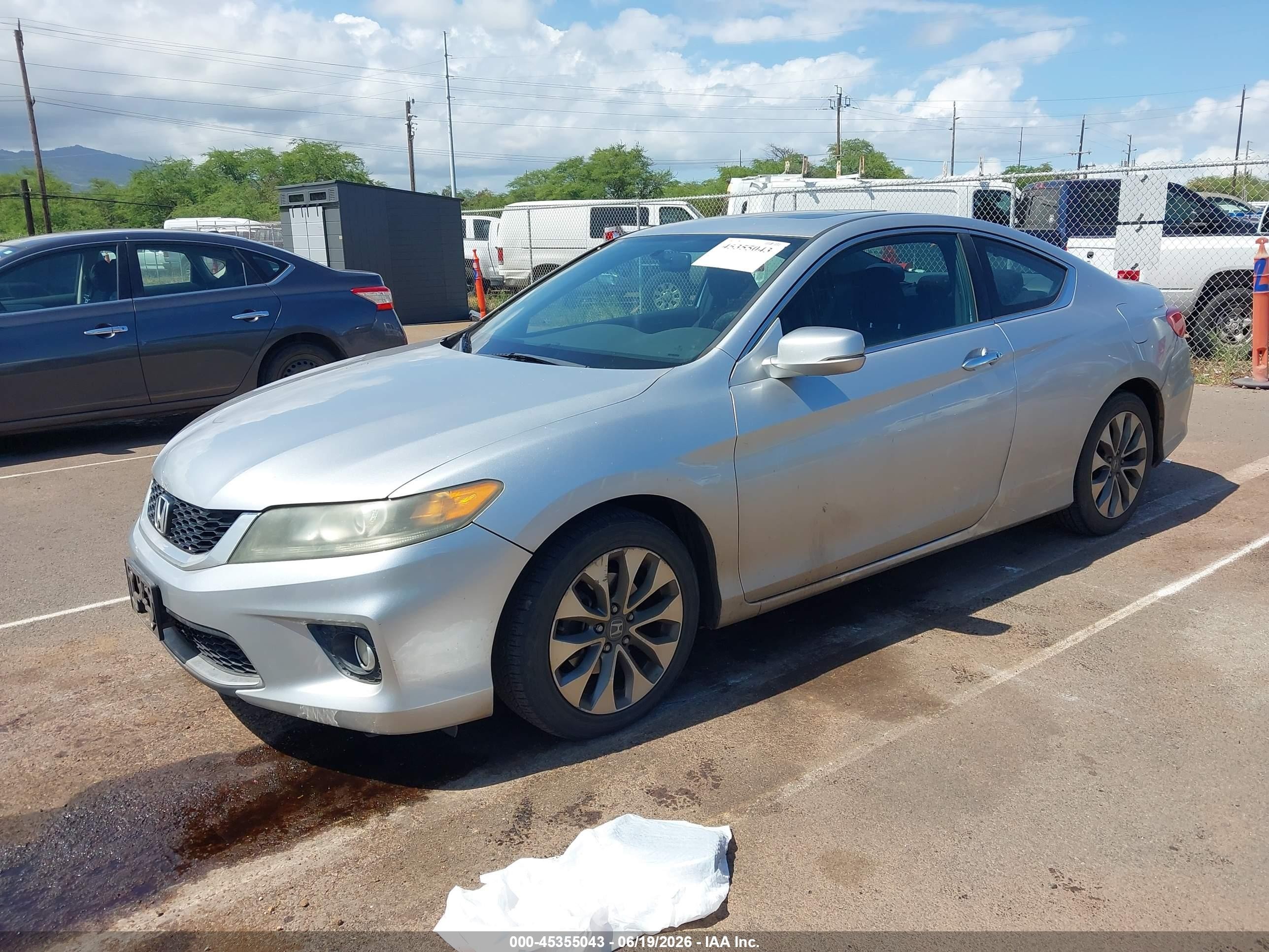 2014 Honda Accord Ex Серебряный vin: 1HGCT1B79EA016771