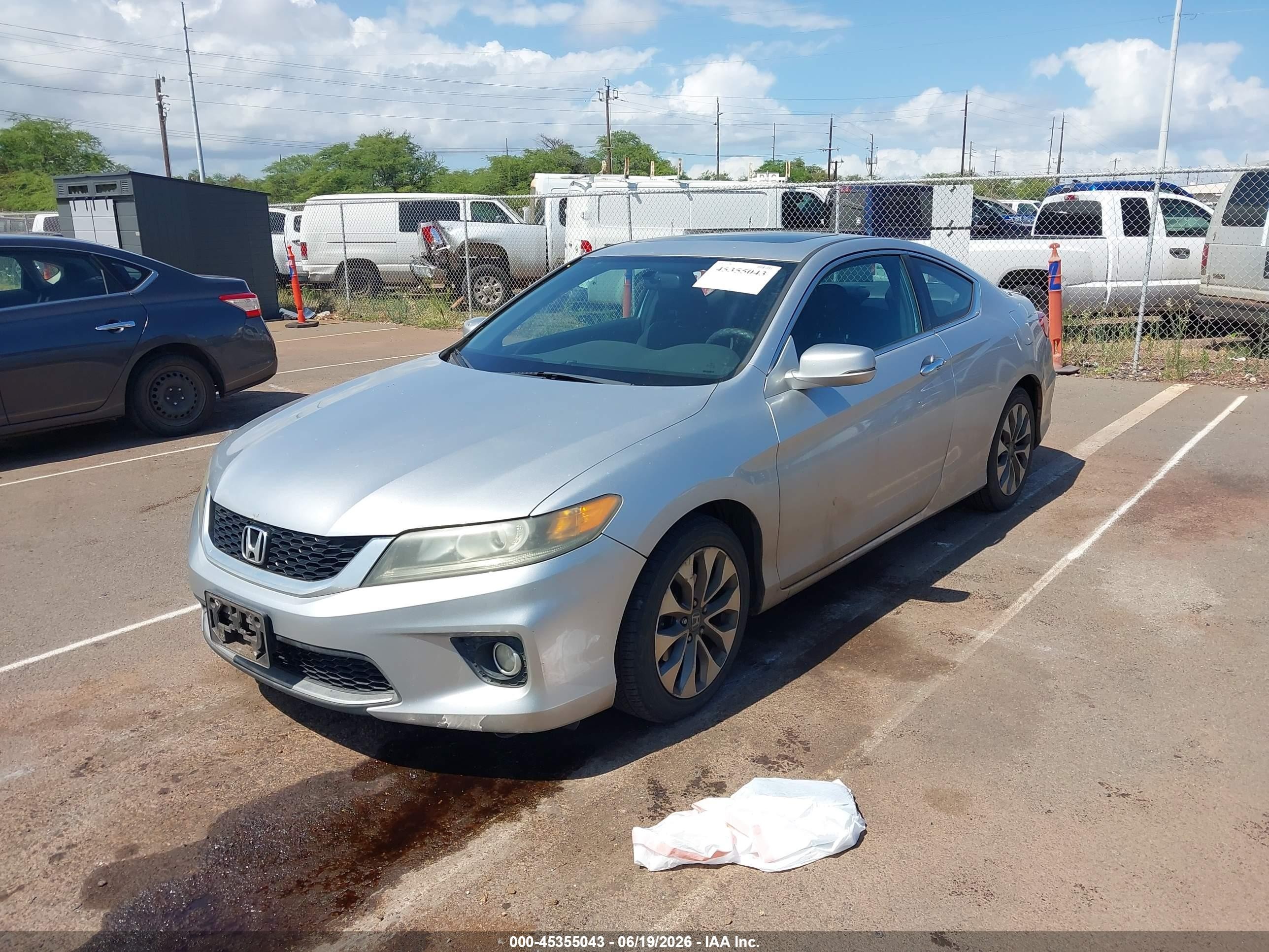 2014 Honda Accord Ex Серебряный vin: 1HGCT1B79EA016771