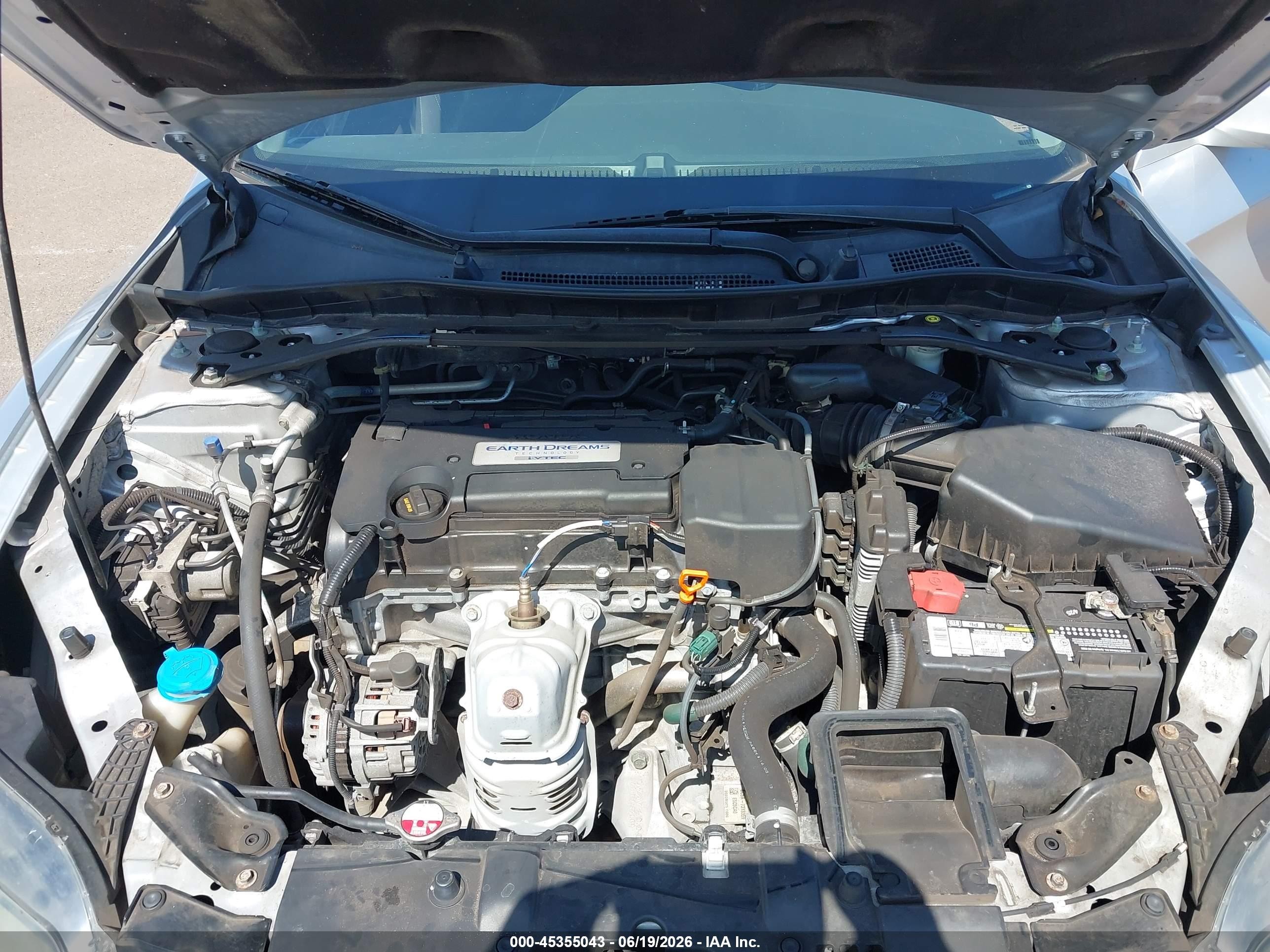 2014 Honda Accord Ex Серебряный vin: 1HGCT1B79EA016771