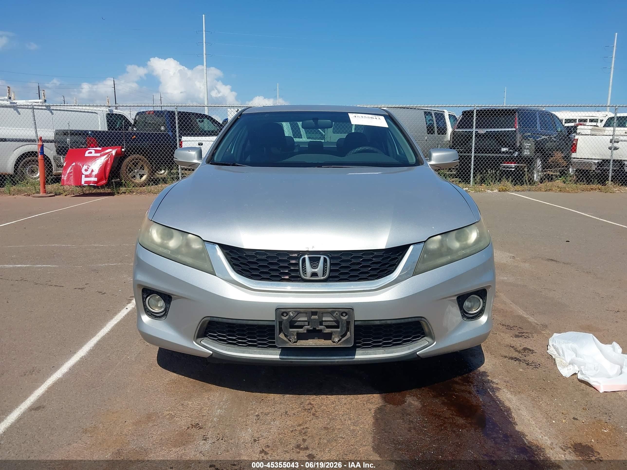 2014 Honda Accord Ex Серебряный vin: 1HGCT1B79EA016771