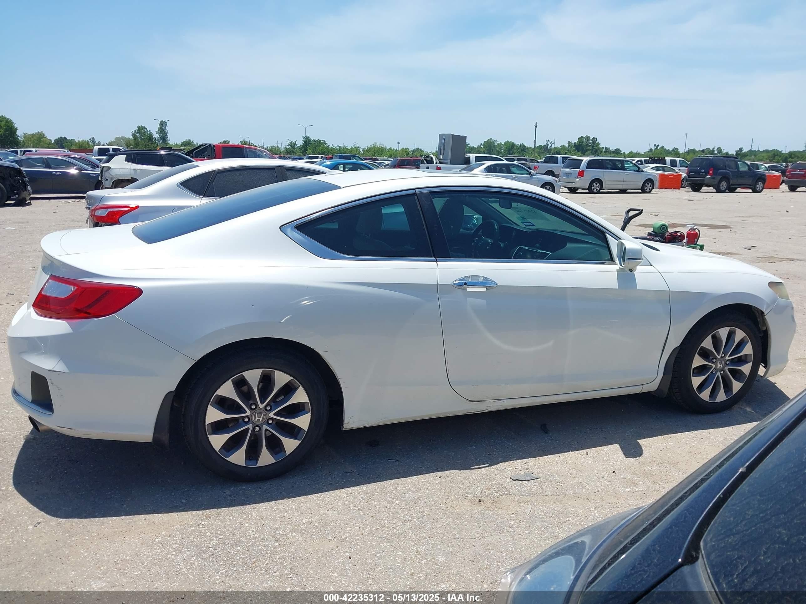 2013 Honda Accord Ex-l White vin: 1HGCT1B80DA016116