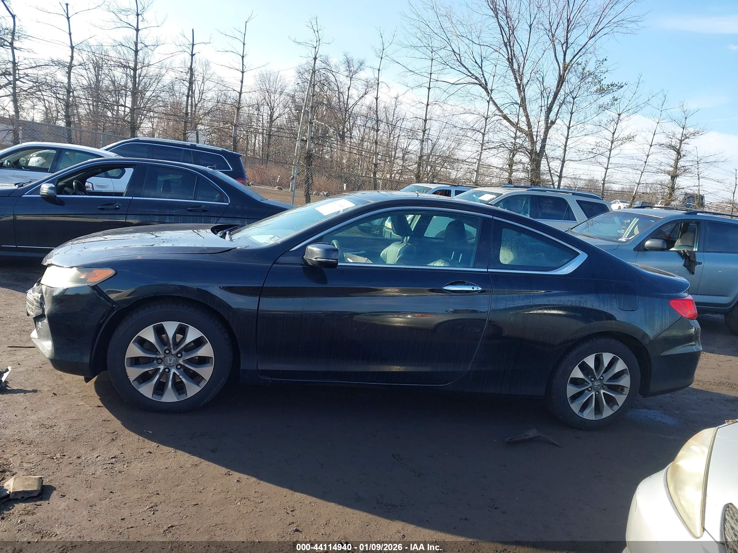 2015 Honda Accord Ex-l Black vin: 1HGCT1B82FA009672