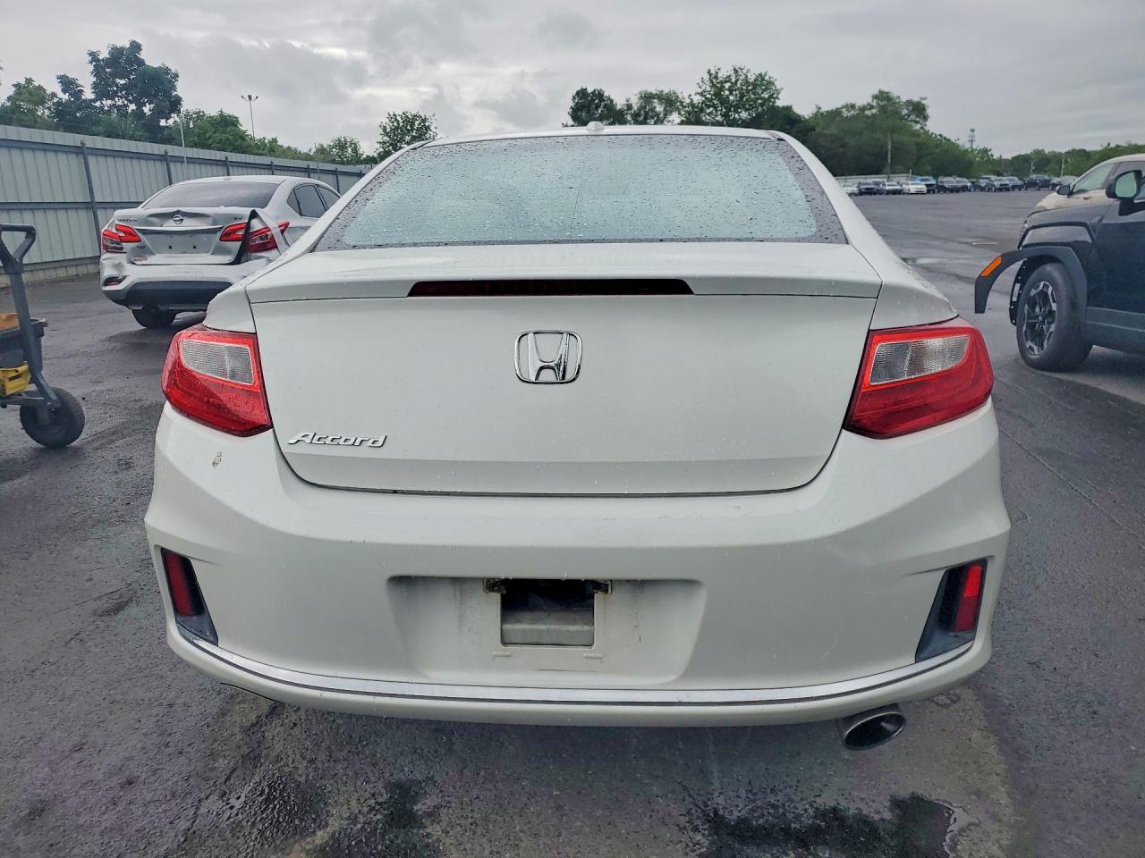 2013 Honda Accord Exl White vin: 1HGCT1B83DA001335
