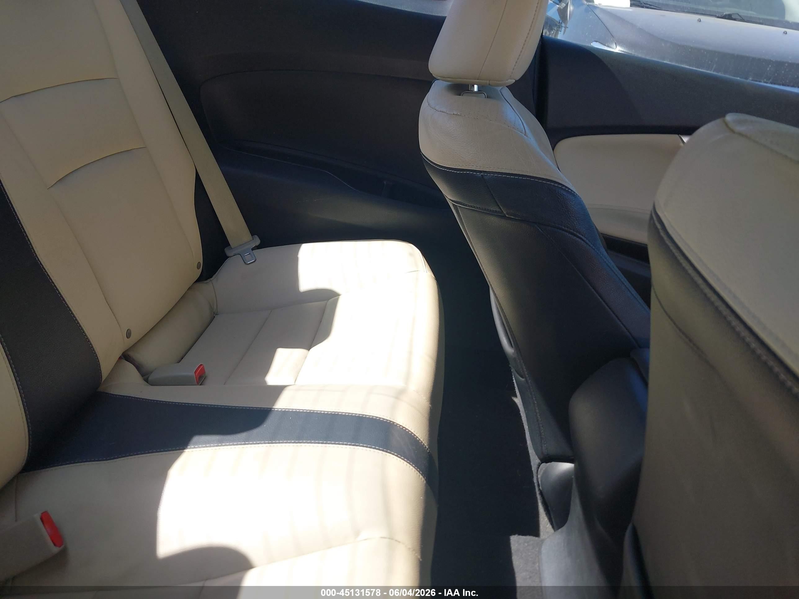2013 Honda Accord Ex-l White vin: 1HGCT1B84DA014787