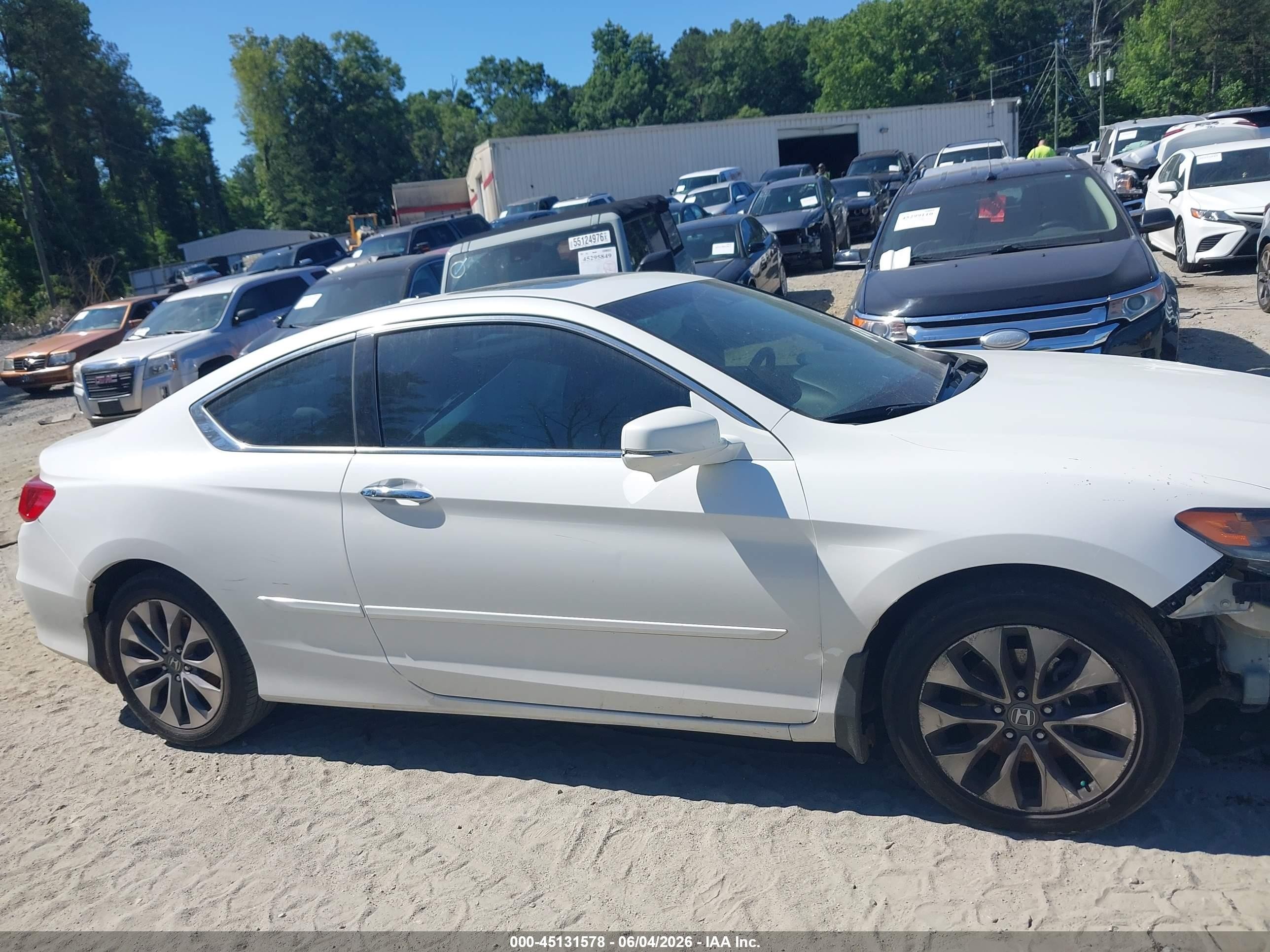 2013 Honda Accord Ex-l White vin: 1HGCT1B84DA014787