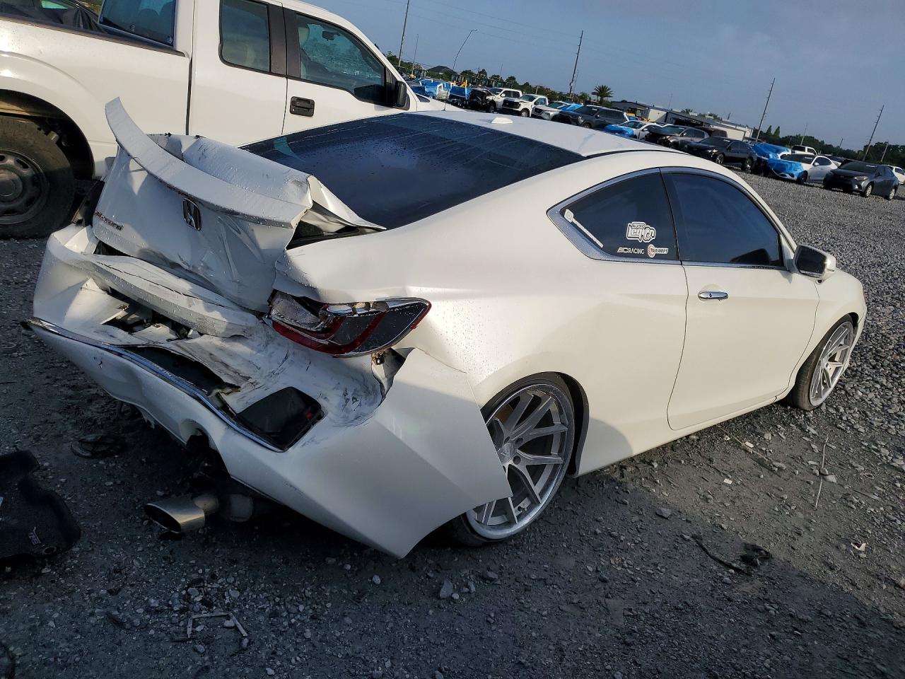 2014 Honda Accord Exl White vin: 1HGCT1B84EA014113